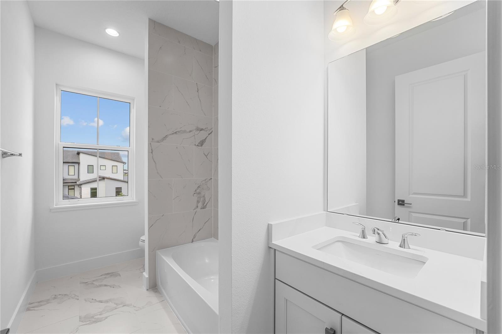 9847 LAUREL BERRY DR, ORLANDO, FL, 32827