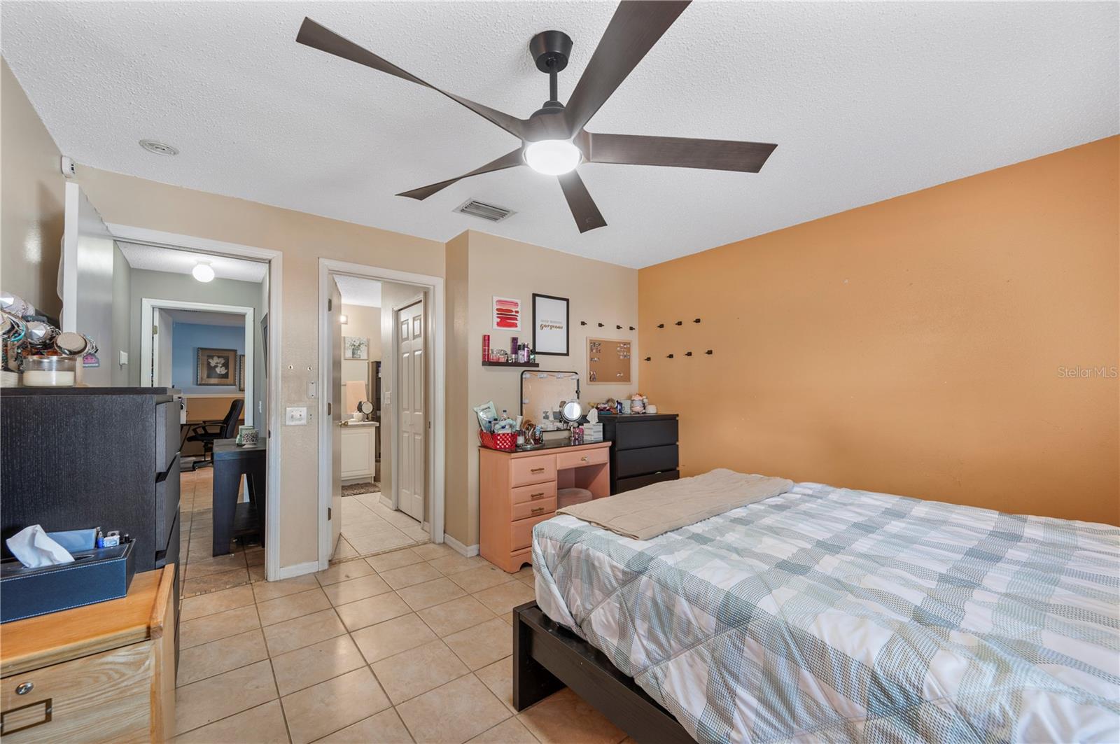 4504 COUNTRY HILLS BLVD, PLANT CITY, FL, 33563