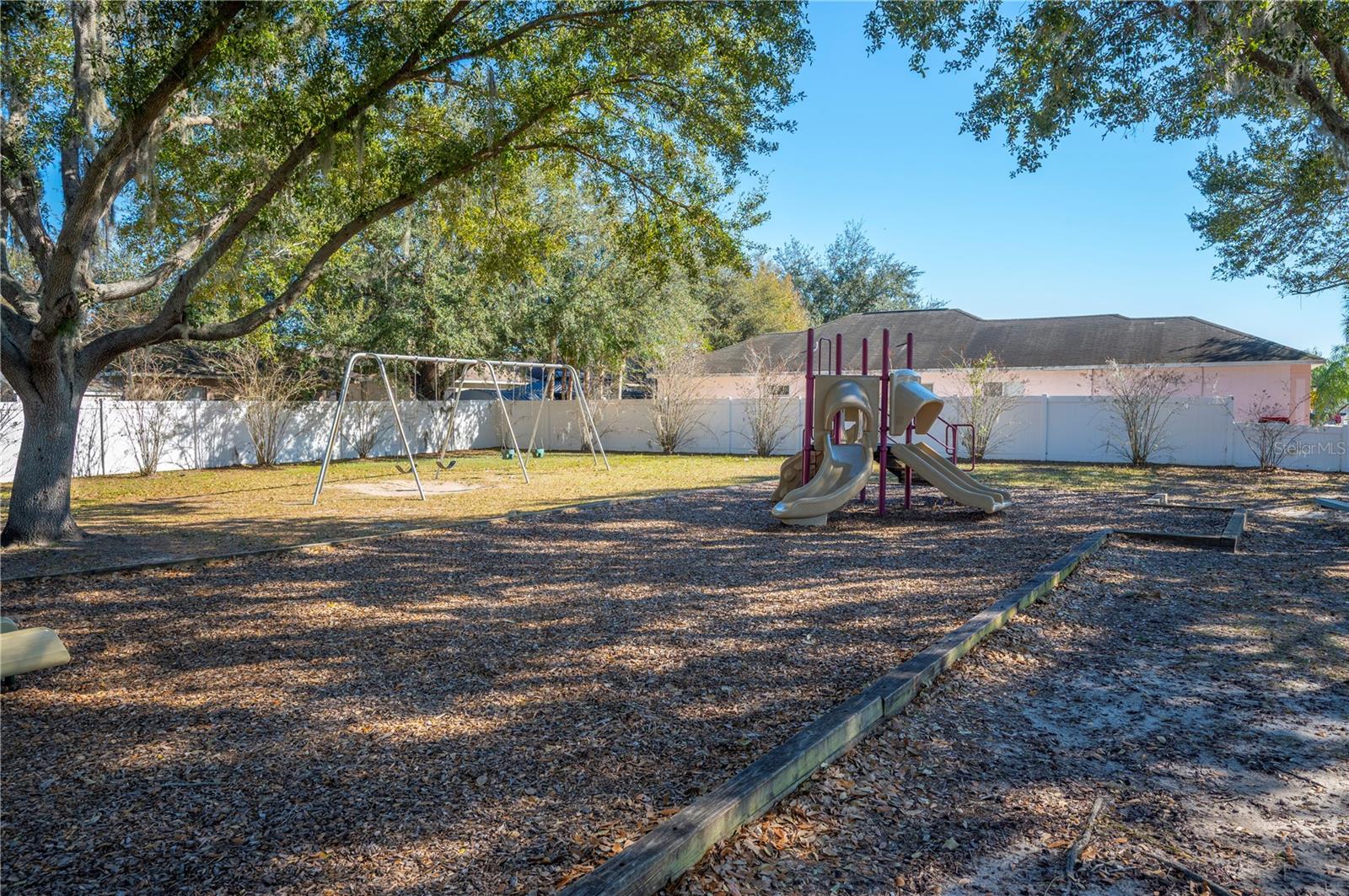 4504 COUNTRY HILLS BLVD, PLANT CITY, FL, 33563