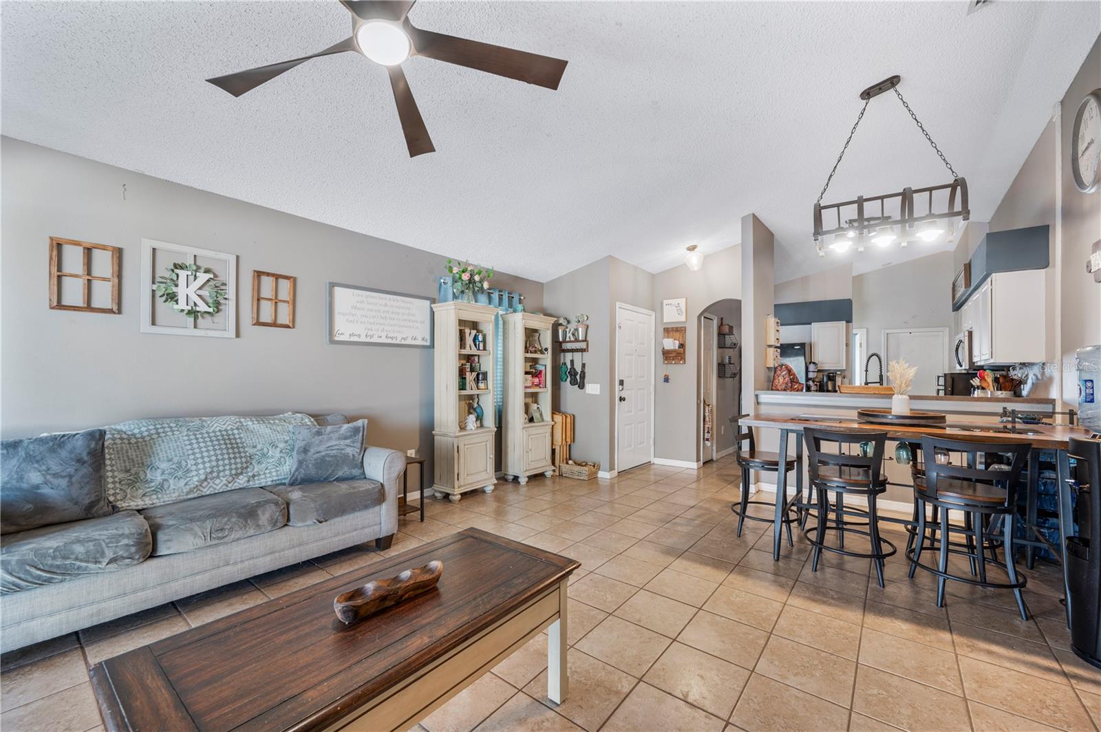 4504 COUNTRY HILLS BLVD, PLANT CITY, FL, 33563