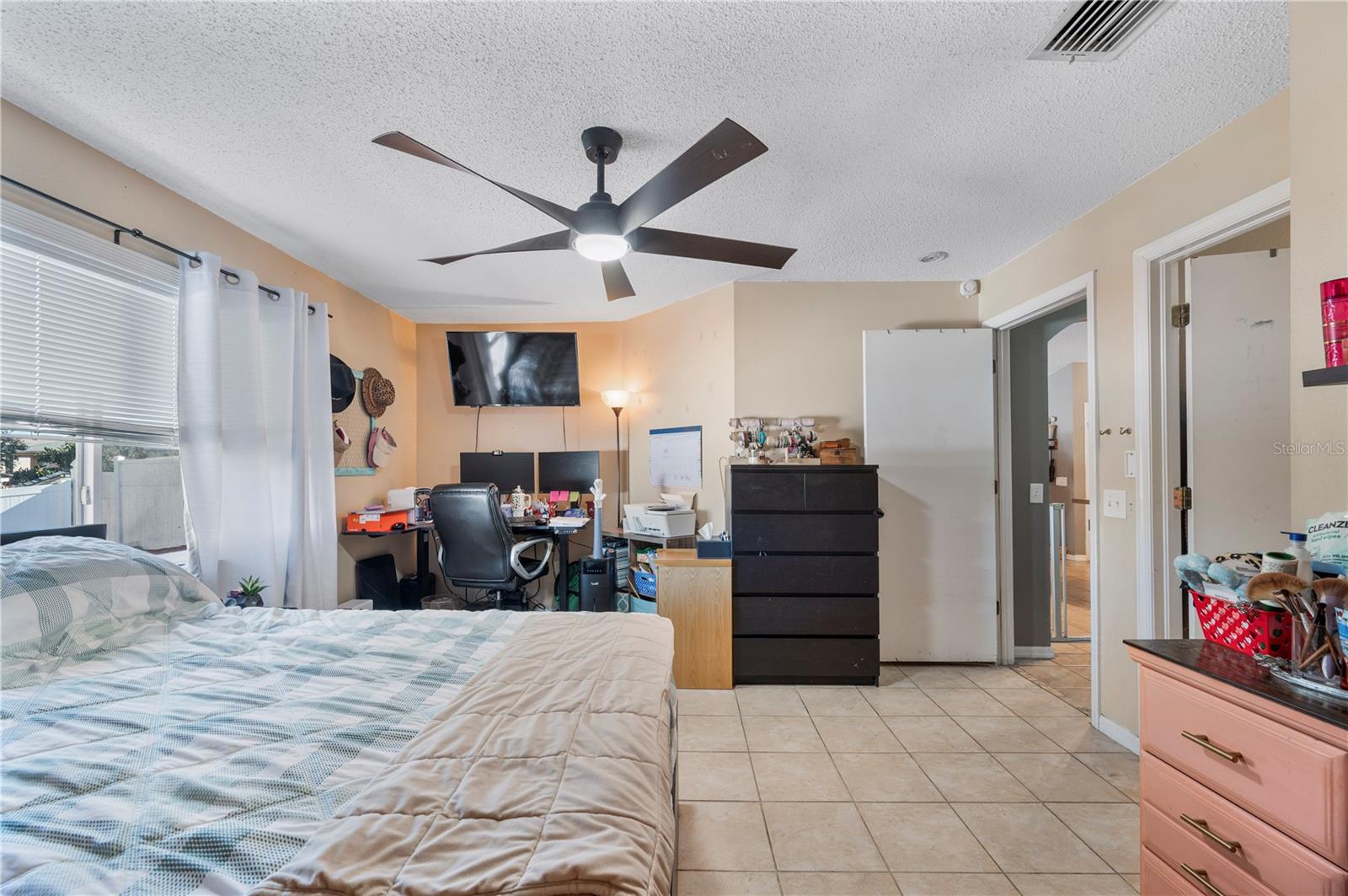 4504 COUNTRY HILLS BLVD, PLANT CITY, FL, 33563