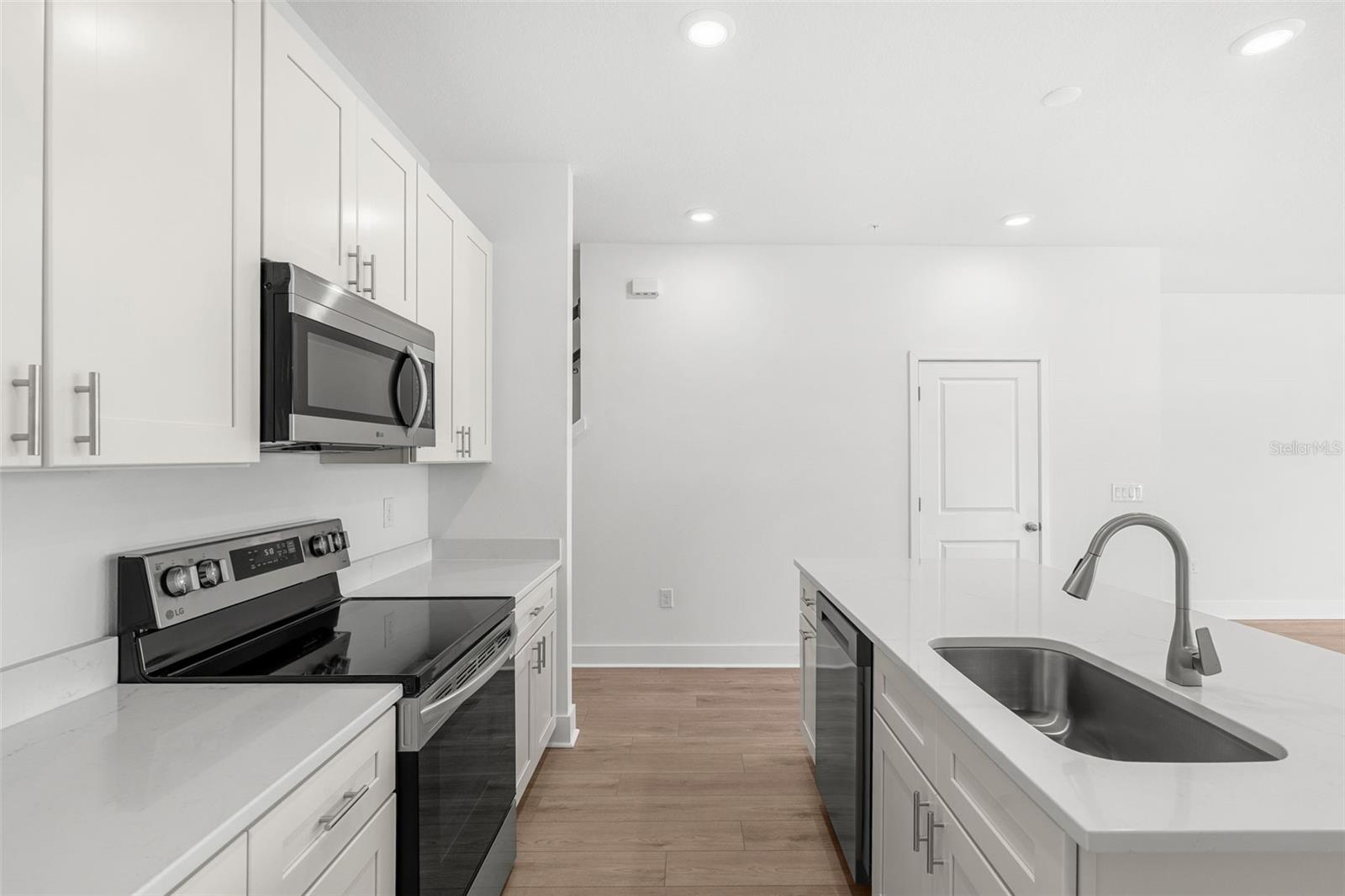 2438 MAGNOLIA RESERVE RD, OCOEE, FL, 34761