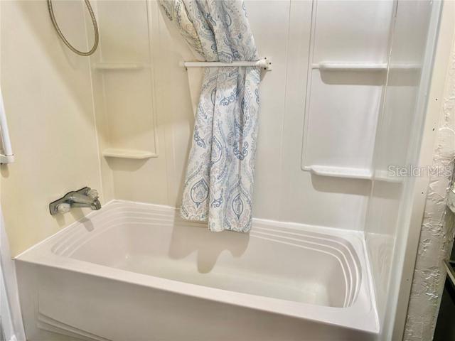 610 COTTAGE PARK LN, LEESBURG, FL, 34748