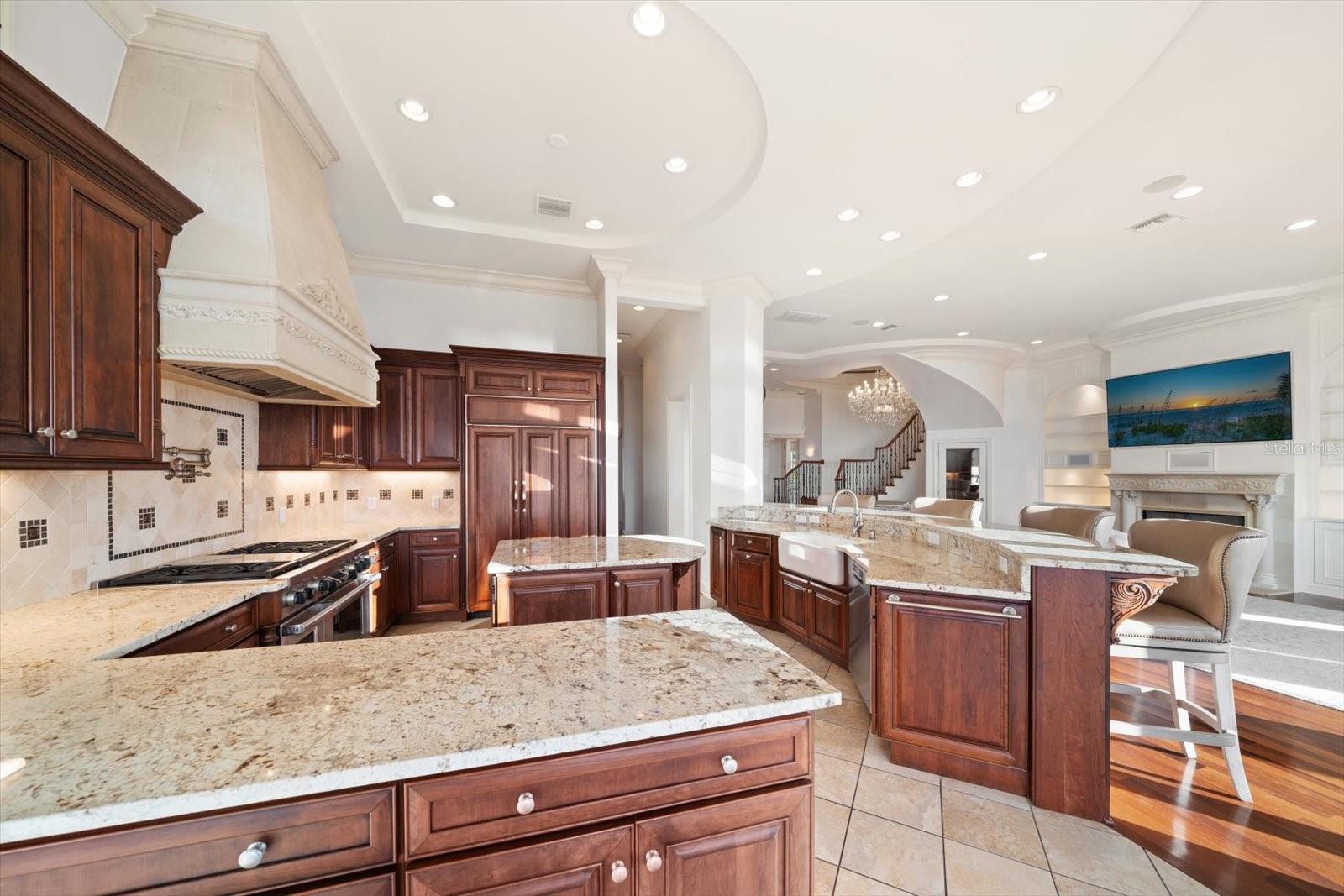 1040 ELDORADO AVE, CLEARWATER BEACH, FL, 33767