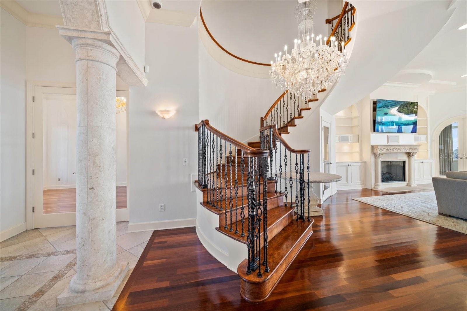 1040 ELDORADO AVE, CLEARWATER BEACH, FL, 33767