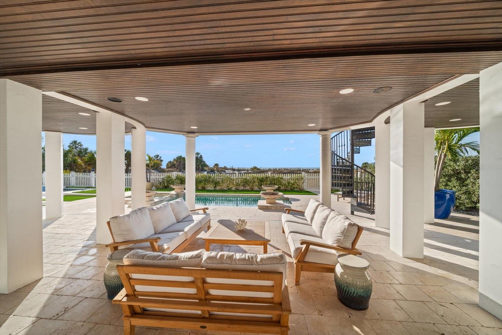 1040 ELDORADO AVE, CLEARWATER BEACH, FL, 33767