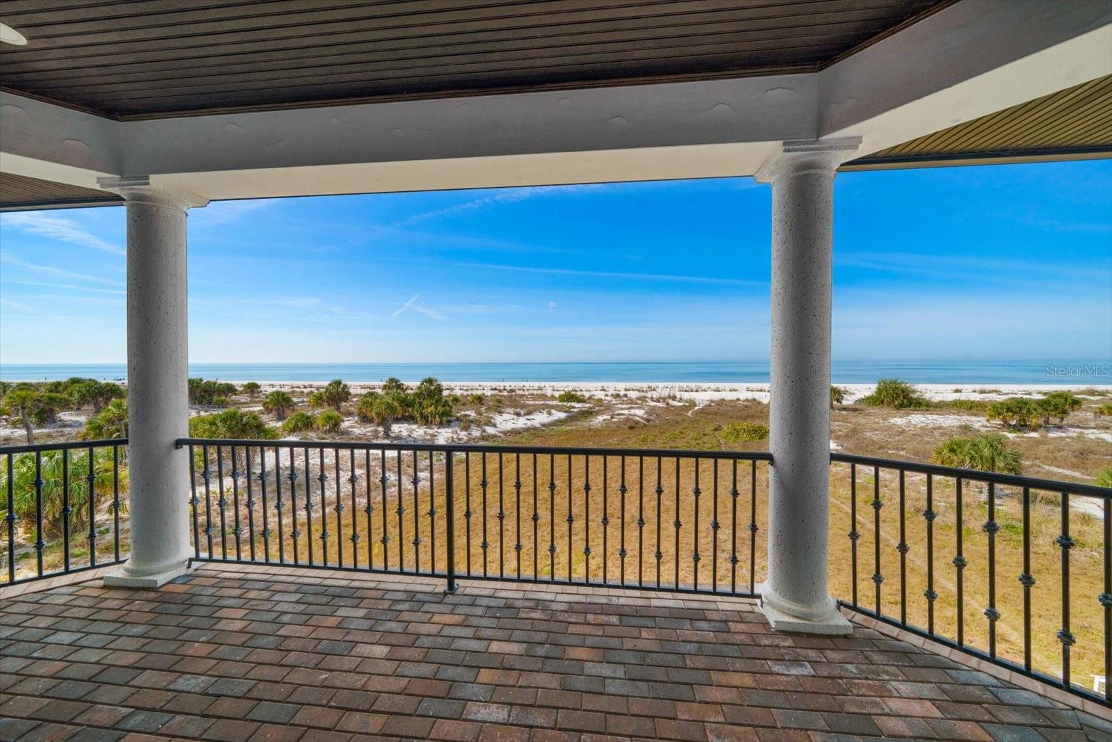 1040 ELDORADO AVE, CLEARWATER BEACH, FL, 33767