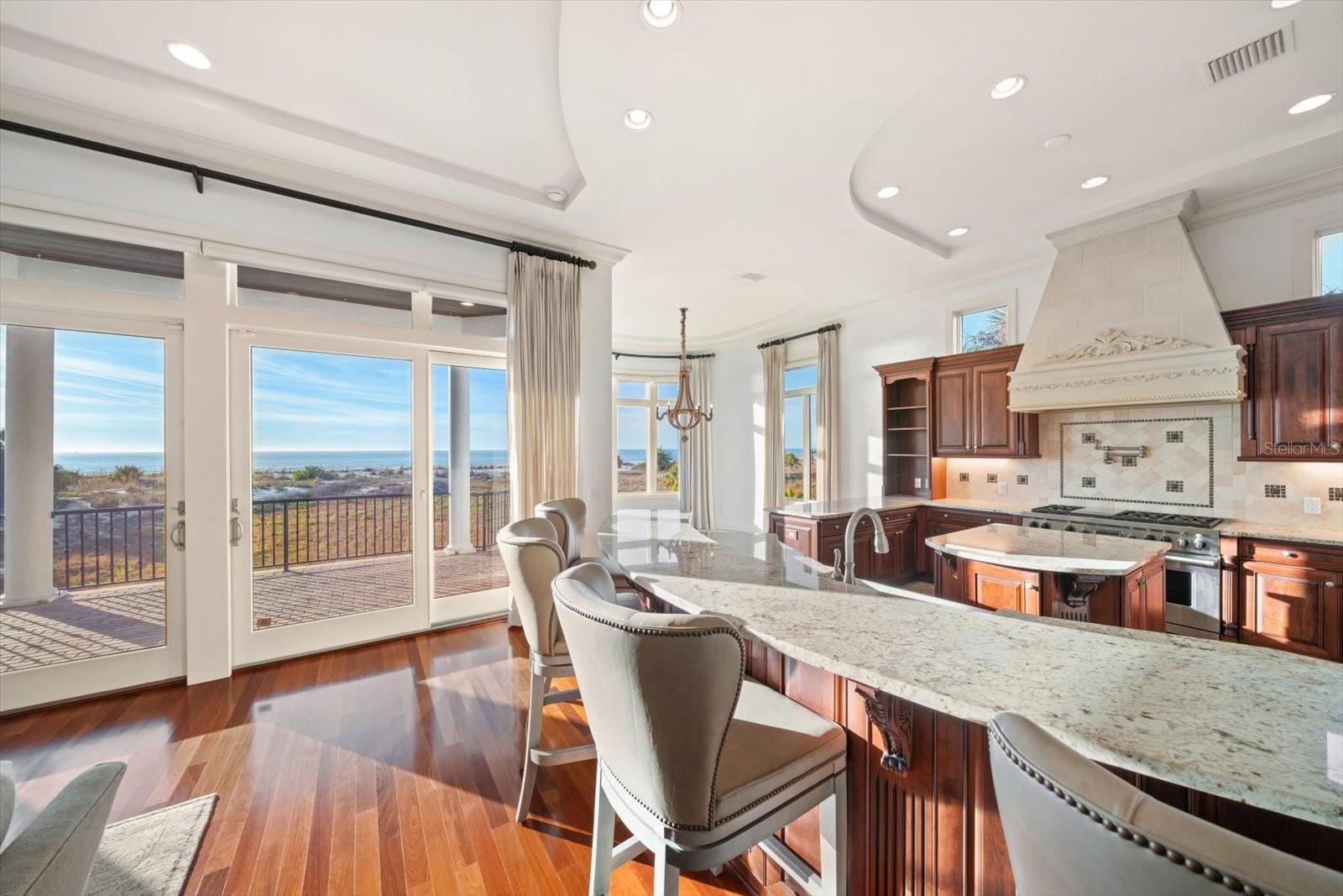 1040 ELDORADO AVE, CLEARWATER BEACH, FL, 33767