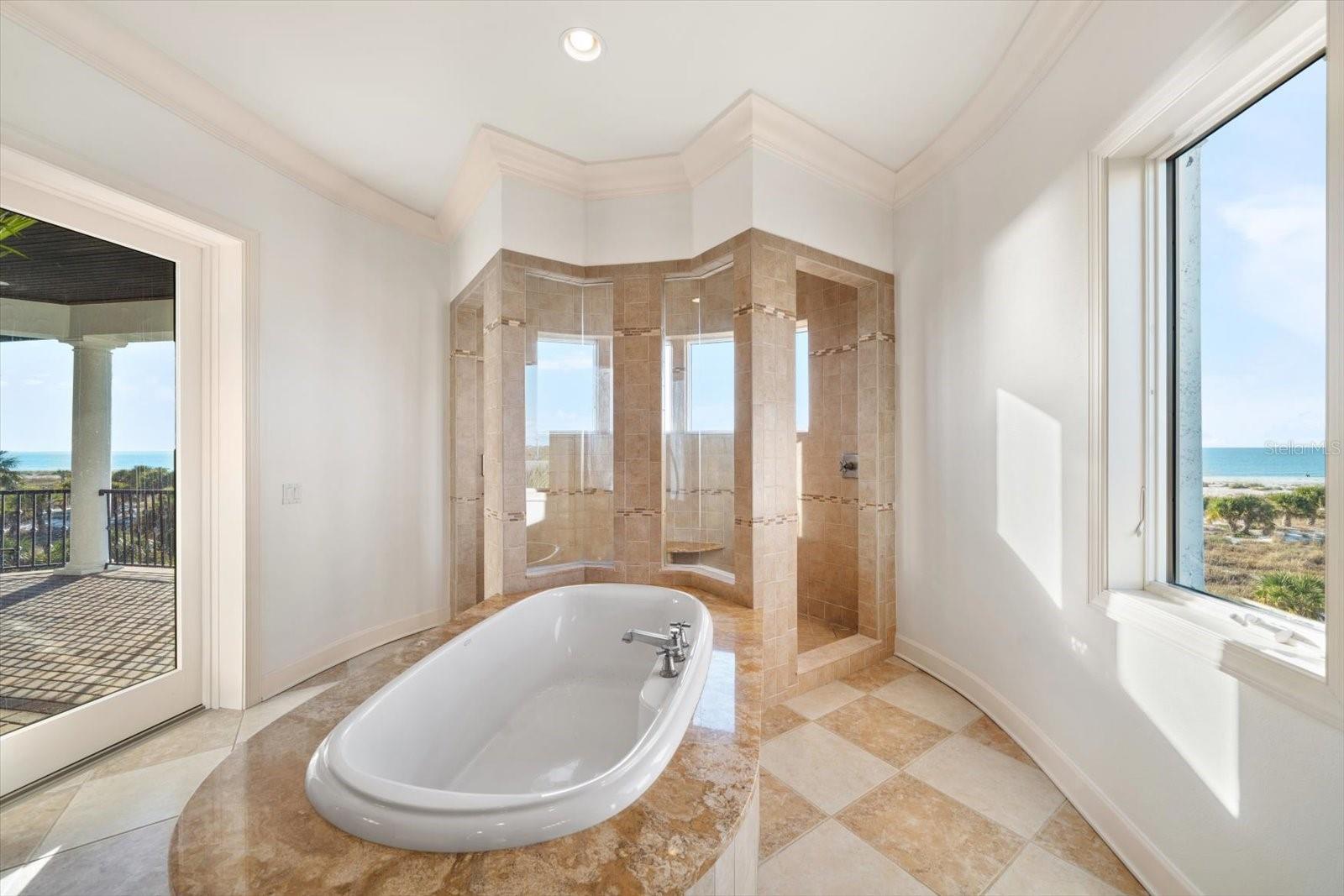 1040 ELDORADO AVE, CLEARWATER BEACH, FL, 33767