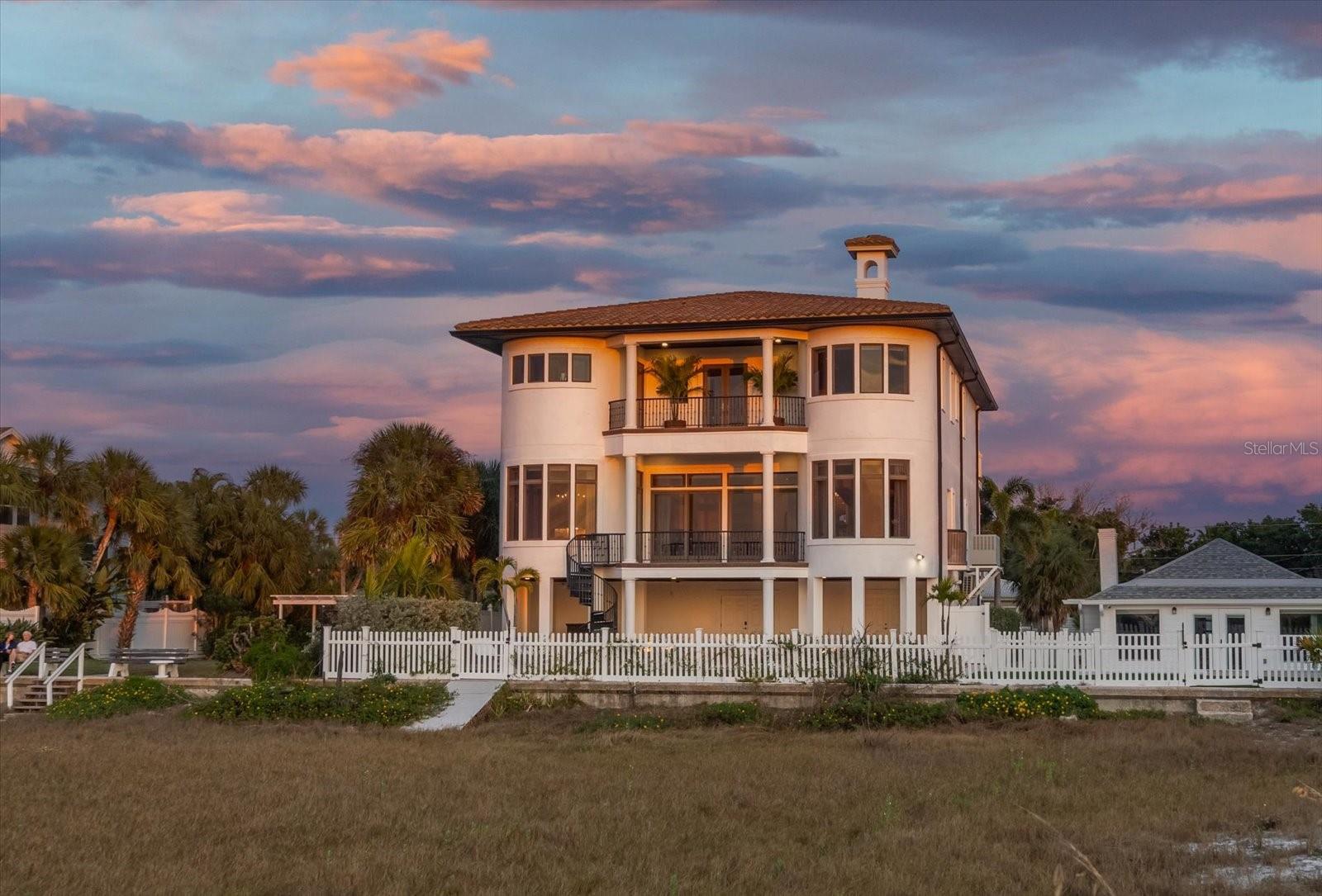 1040 ELDORADO AVE, CLEARWATER BEACH, FL, 33767