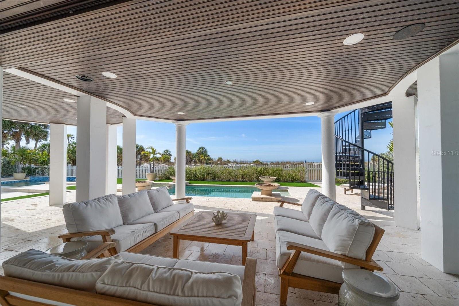 1040 ELDORADO AVE, CLEARWATER BEACH, FL, 33767