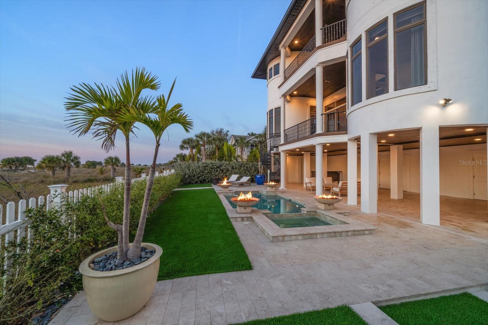 1040 ELDORADO AVE, CLEARWATER BEACH, FL, 33767