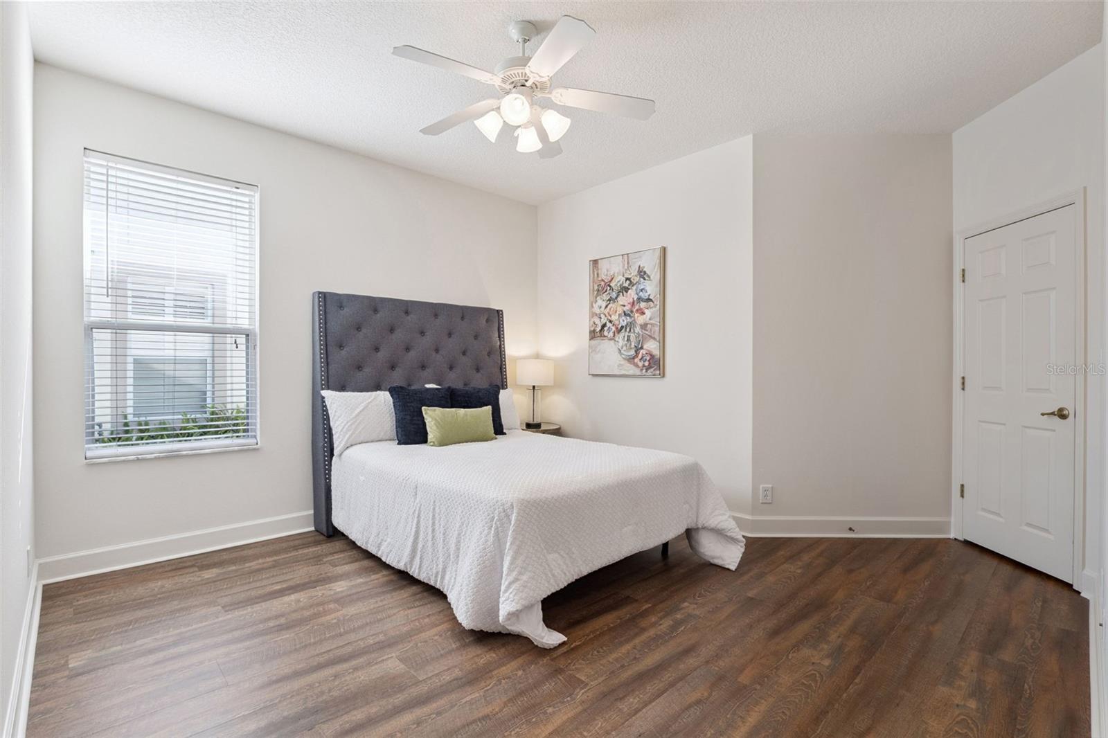 102 AVENHAM DRIVE, DELAND, FL, 32724