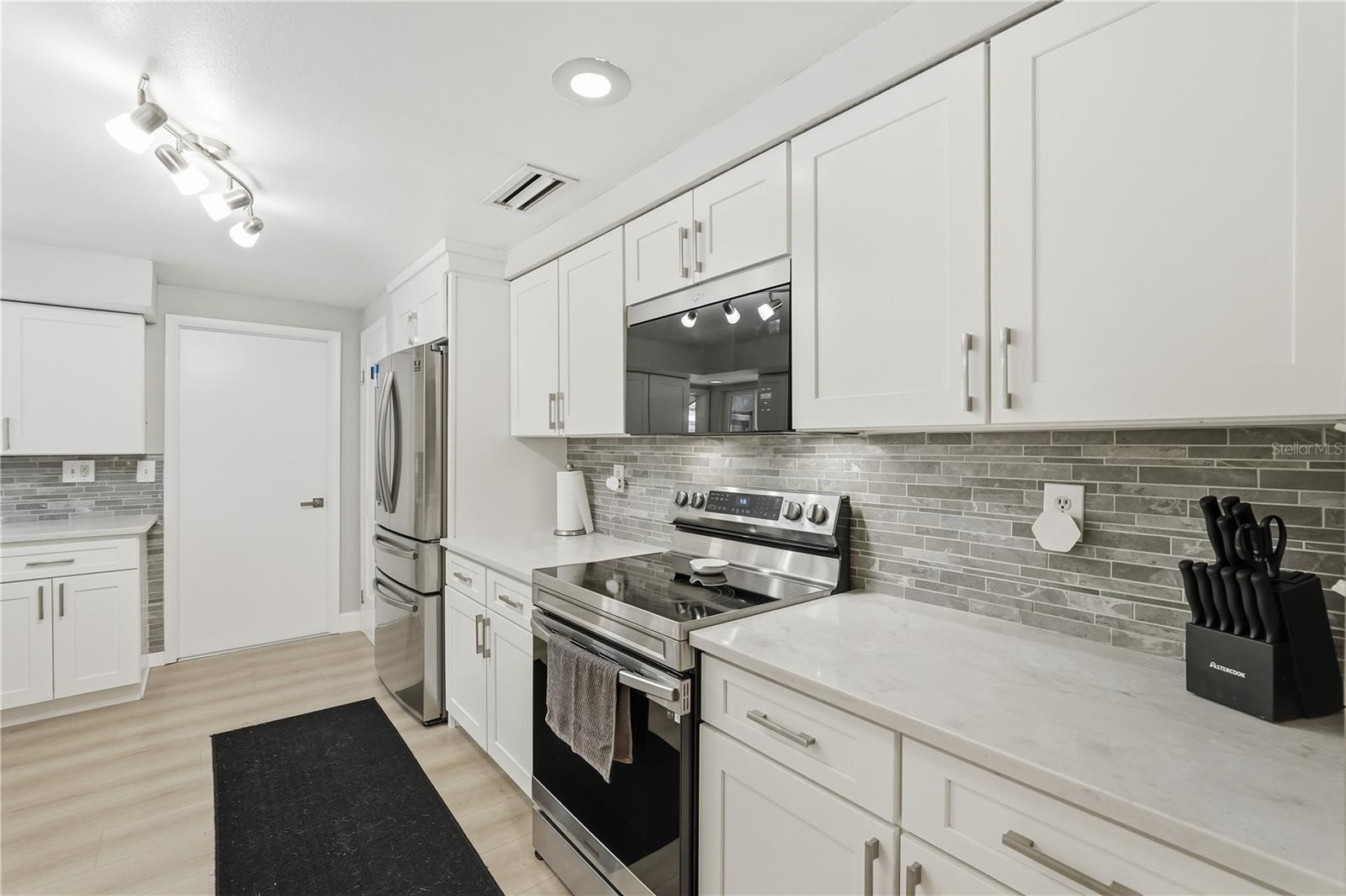 49 VALENCIA CIR, SAFETY HARBOR, FL, 34695