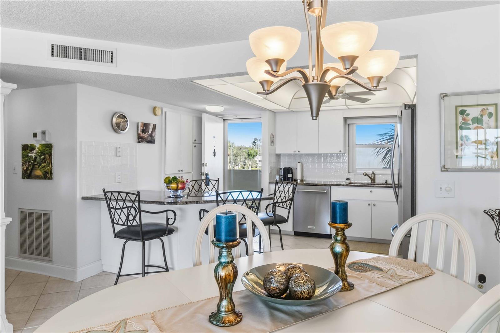 4550 COVE CIR #303, ST PETERSBURG, FL, 33708