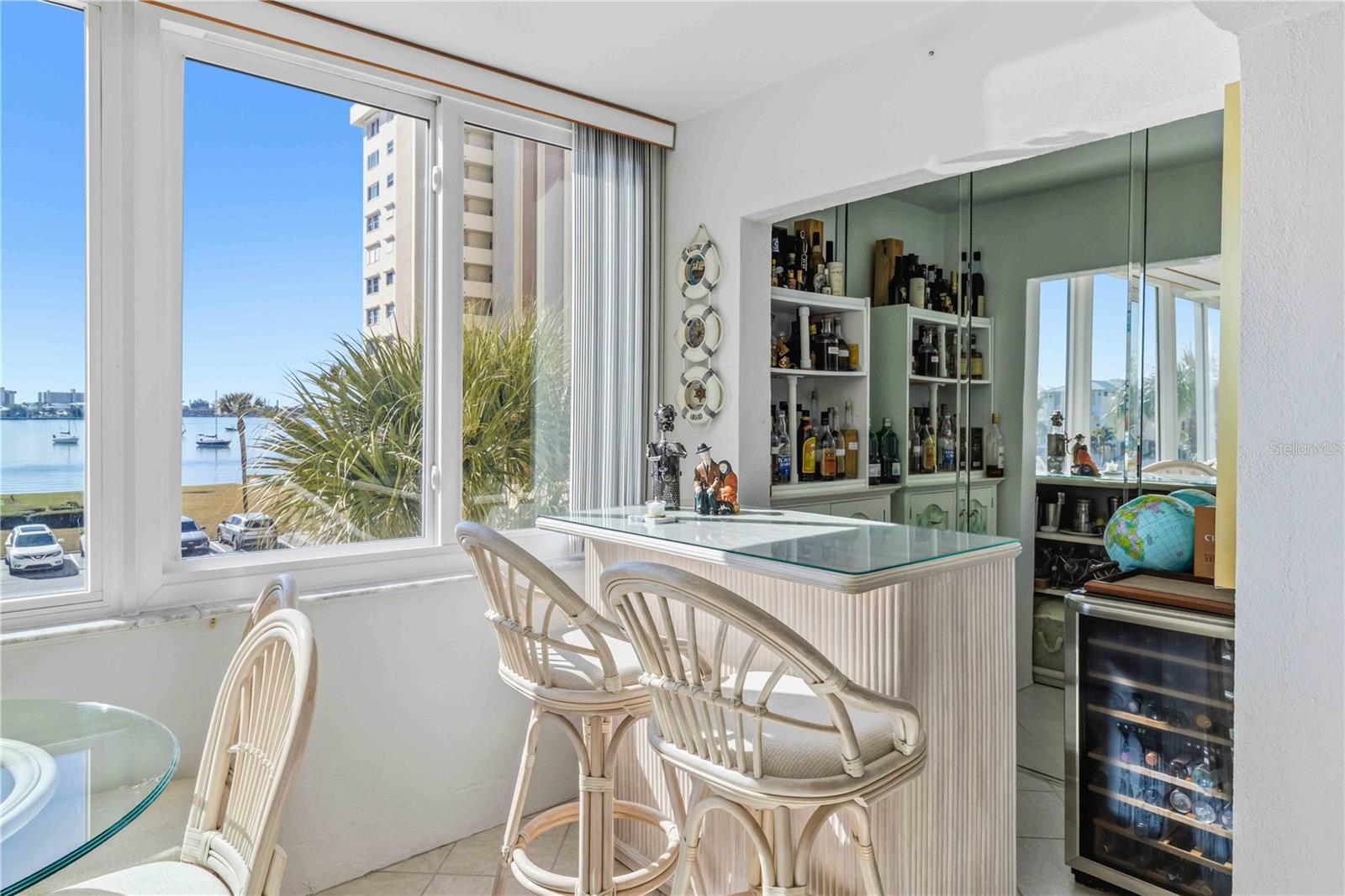 4550 COVE CIR #303, ST PETERSBURG, FL, 33708