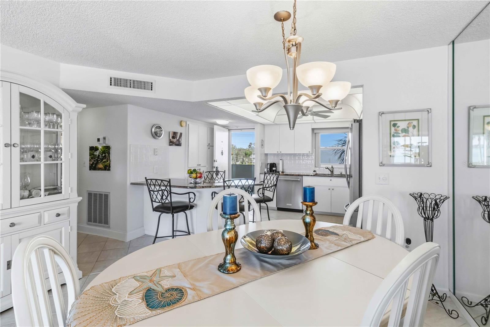 4550 COVE CIR #303, ST PETERSBURG, FL, 33708