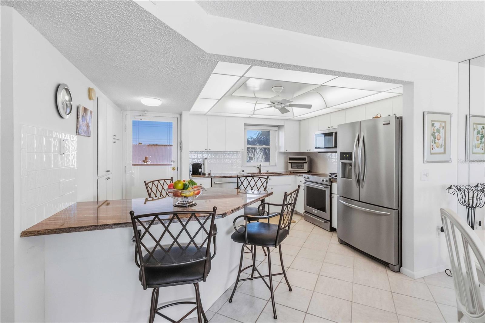 4550 COVE CIR #303, ST PETERSBURG, FL, 33708