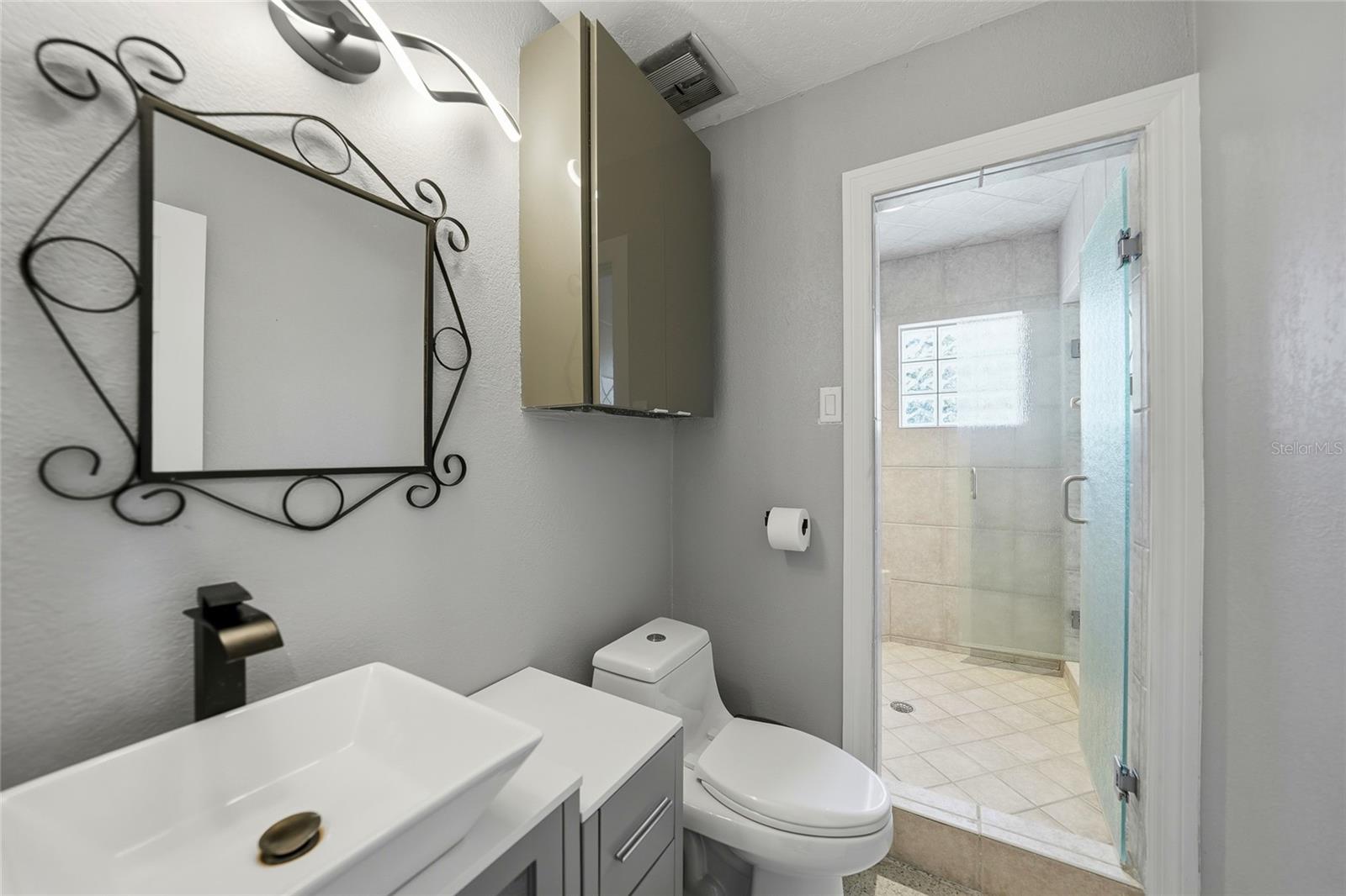 21398 EDGEWATER DR, PORT CHARLOTTE, FL, 33952