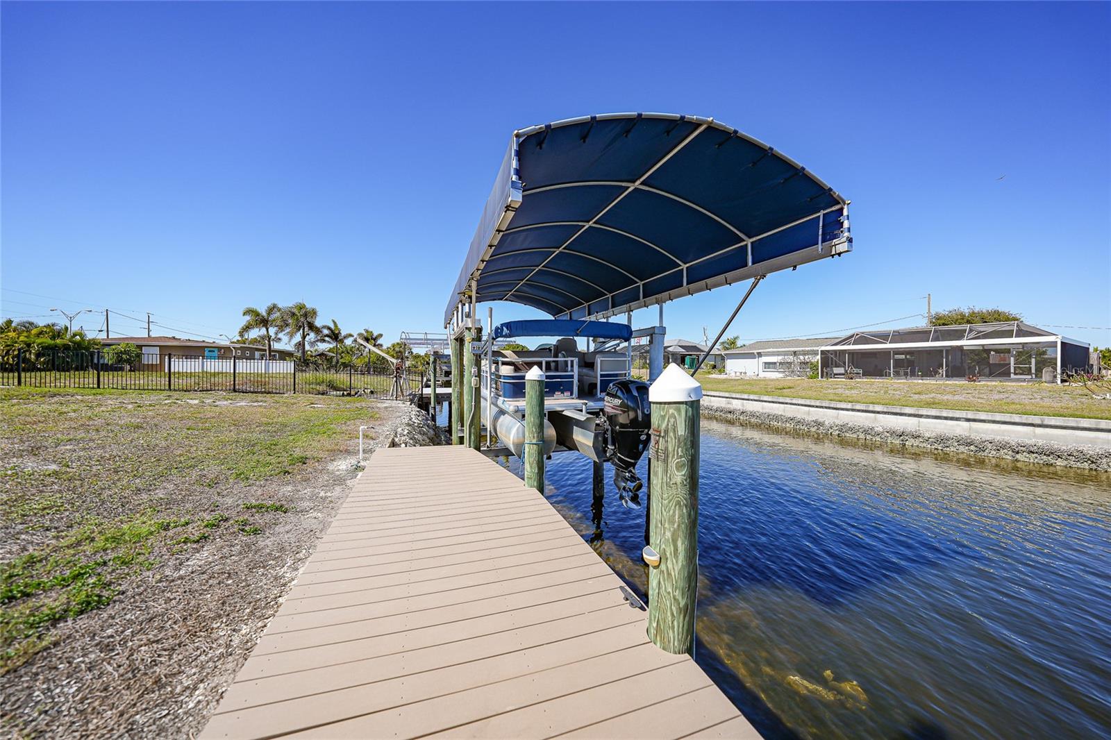 21398 EDGEWATER DR, PORT CHARLOTTE, FL, 33952