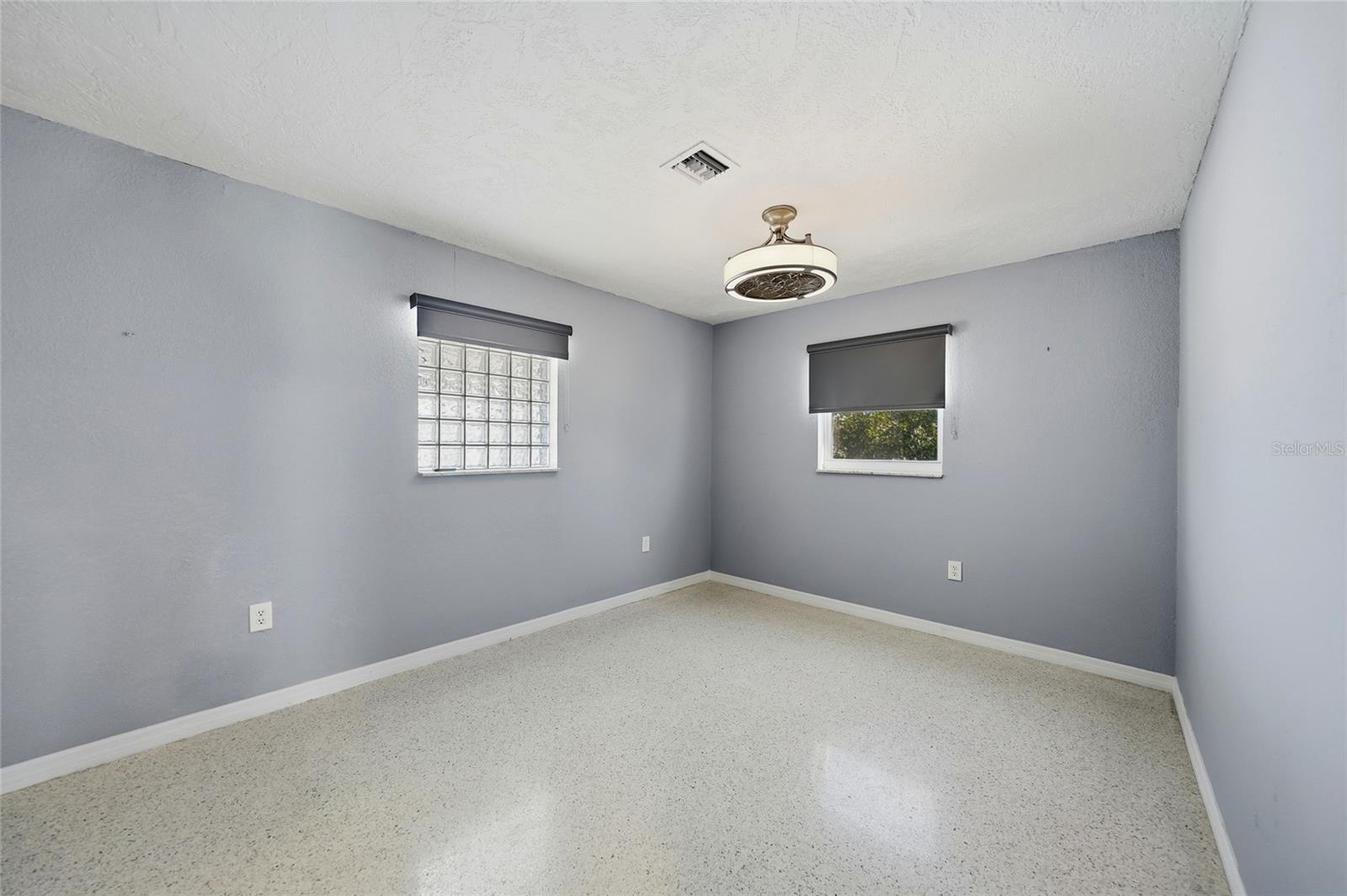 21398 EDGEWATER DR, PORT CHARLOTTE, FL, 33952