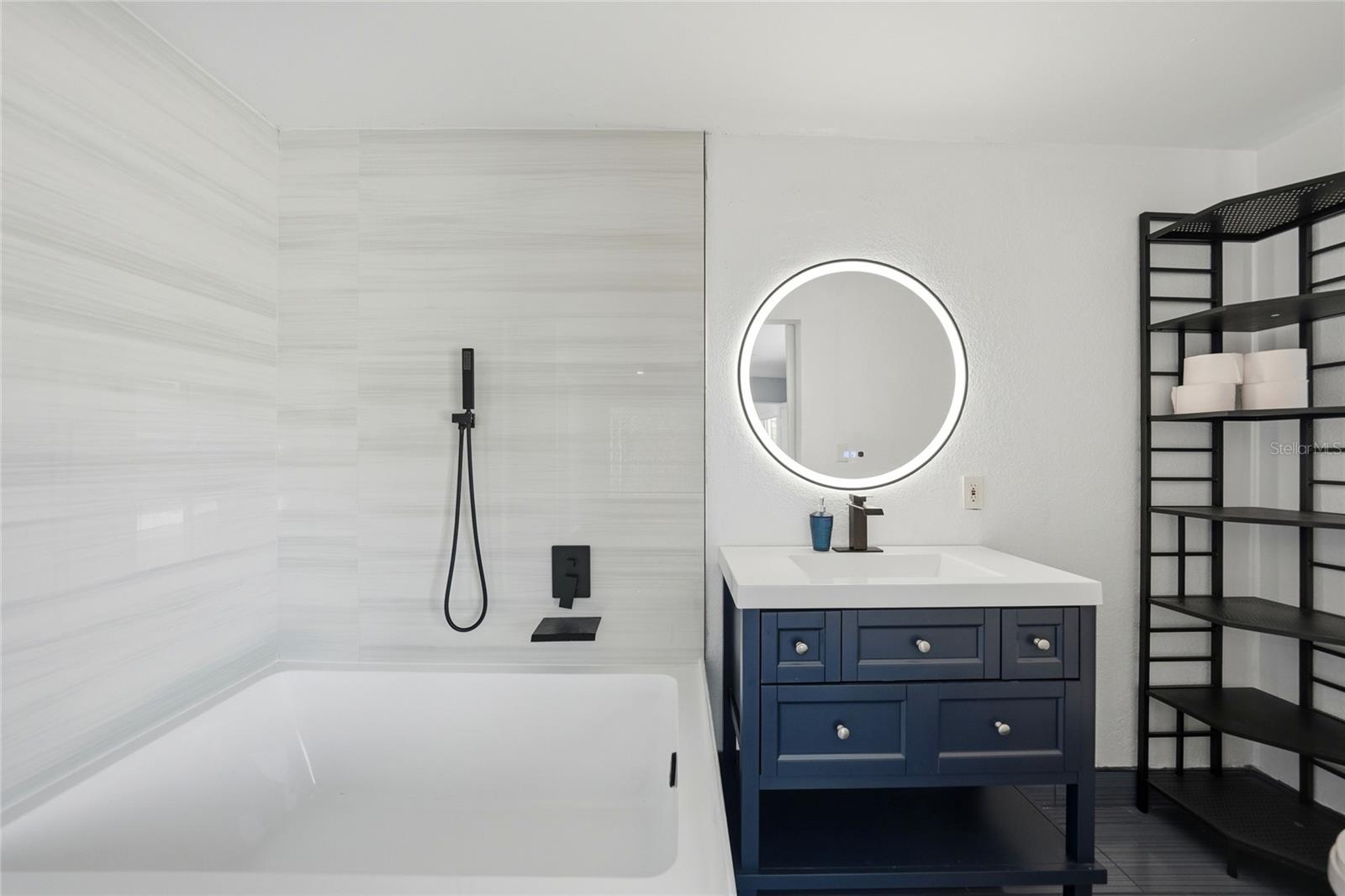 21398 EDGEWATER DR, PORT CHARLOTTE, FL, 33952