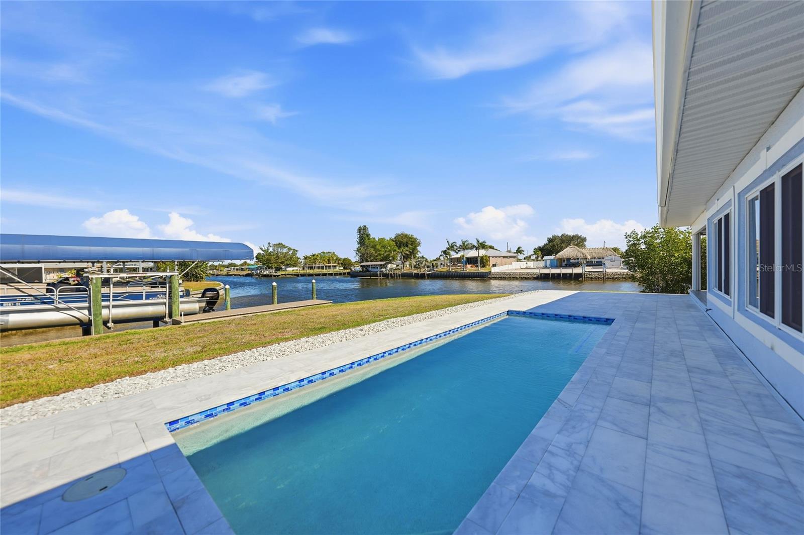 21398 EDGEWATER DR, PORT CHARLOTTE, FL, 33952