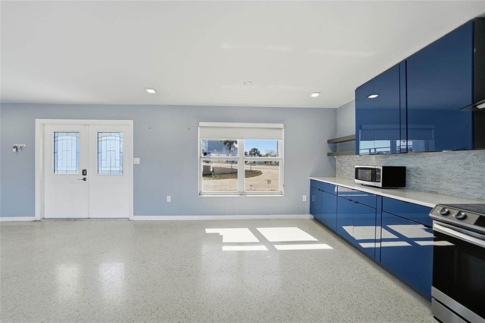 21398 EDGEWATER DR, PORT CHARLOTTE, FL, 33952