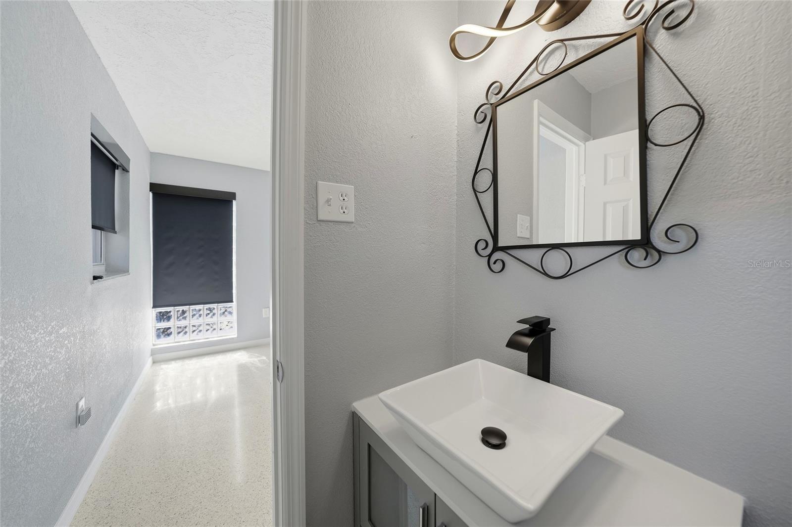 21398 EDGEWATER DR, PORT CHARLOTTE, FL, 33952