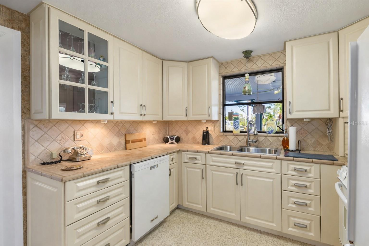 2091 OYSTER CREEK DR, ENGLEWOOD, FL, 34224