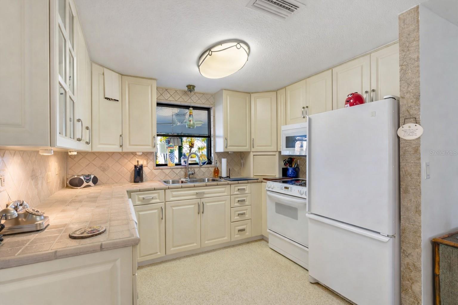 2091 OYSTER CREEK DR, ENGLEWOOD, FL, 34224