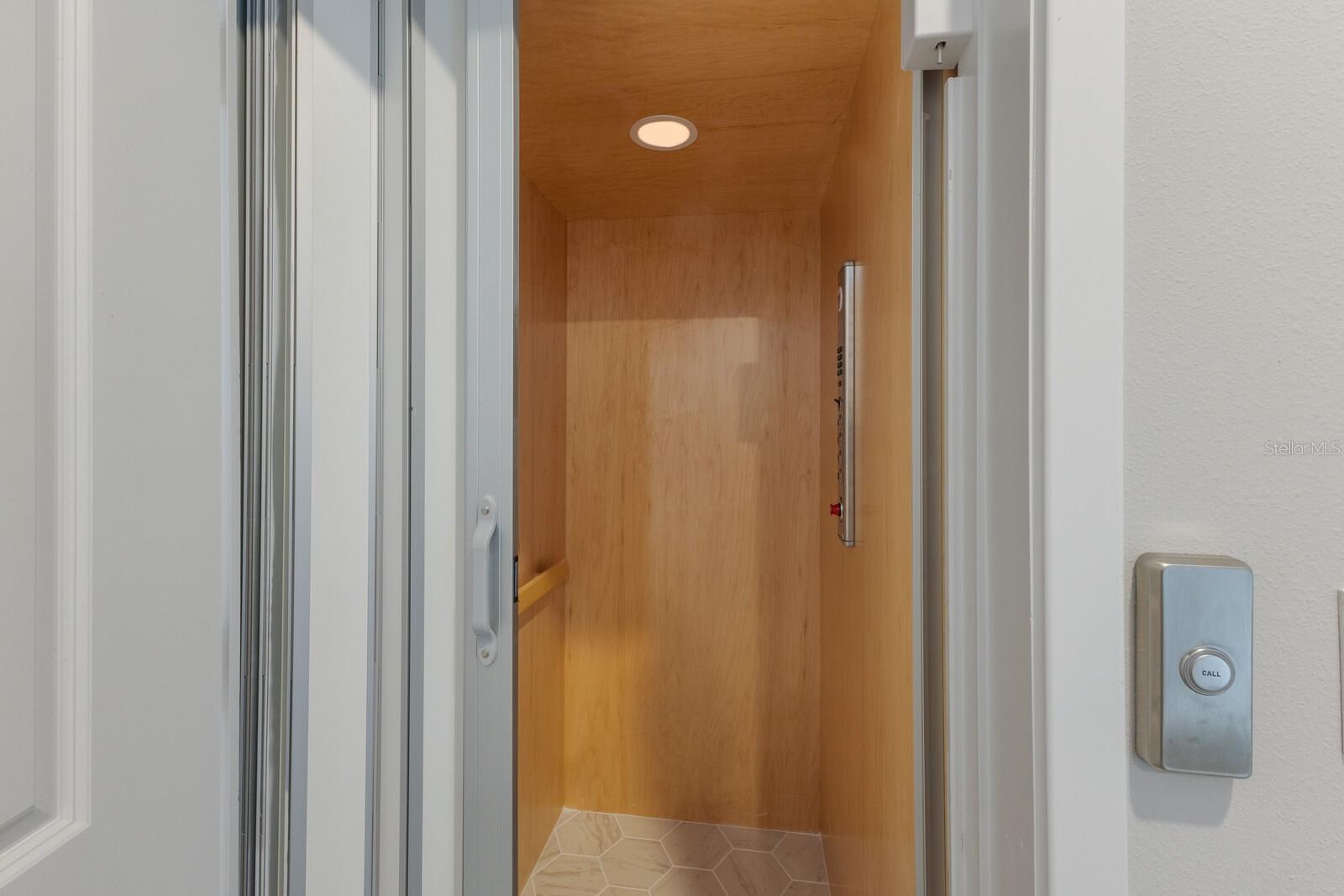 7420 NEWHAM LN, SARASOTA, FL, 34240