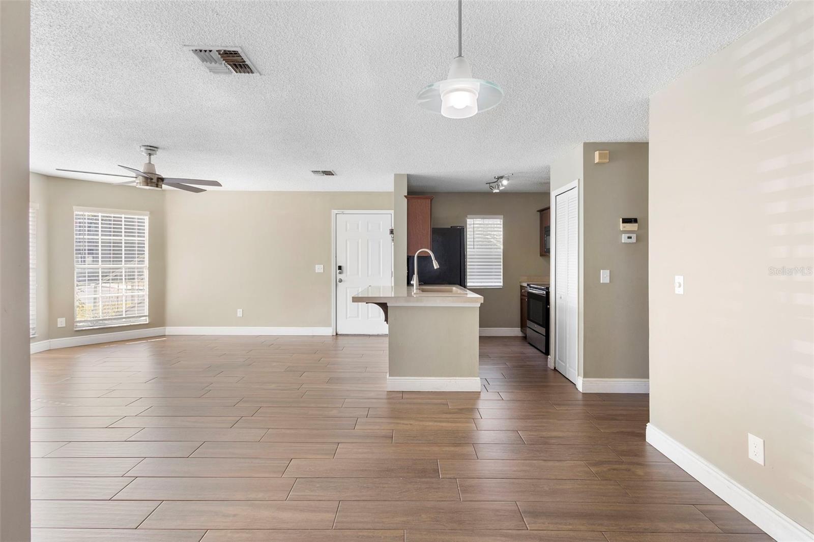 942 BAKEWELL CT #102, LAKE MARY, FL, 32746