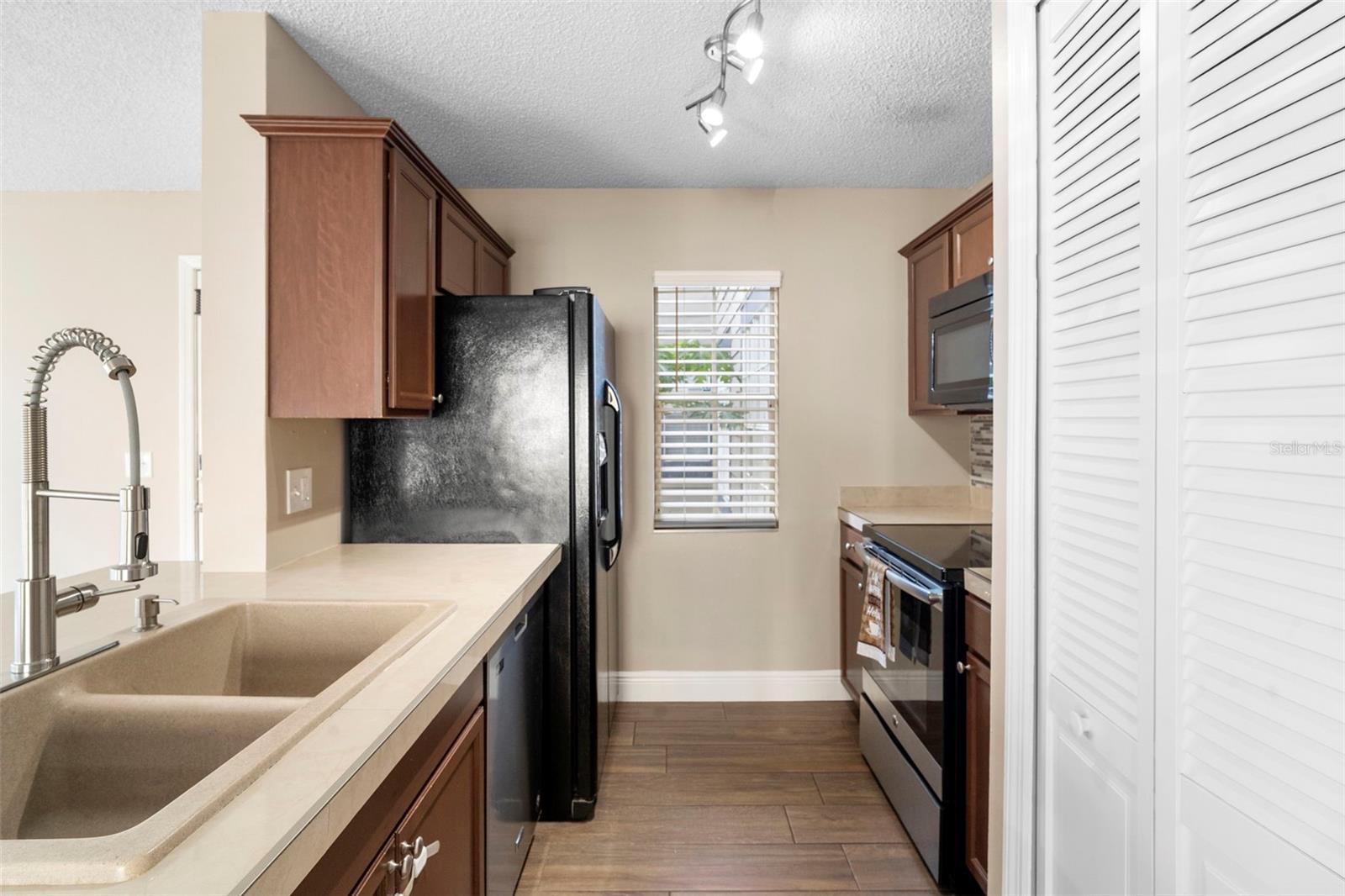 942 BAKEWELL CT #102, LAKE MARY, FL, 32746