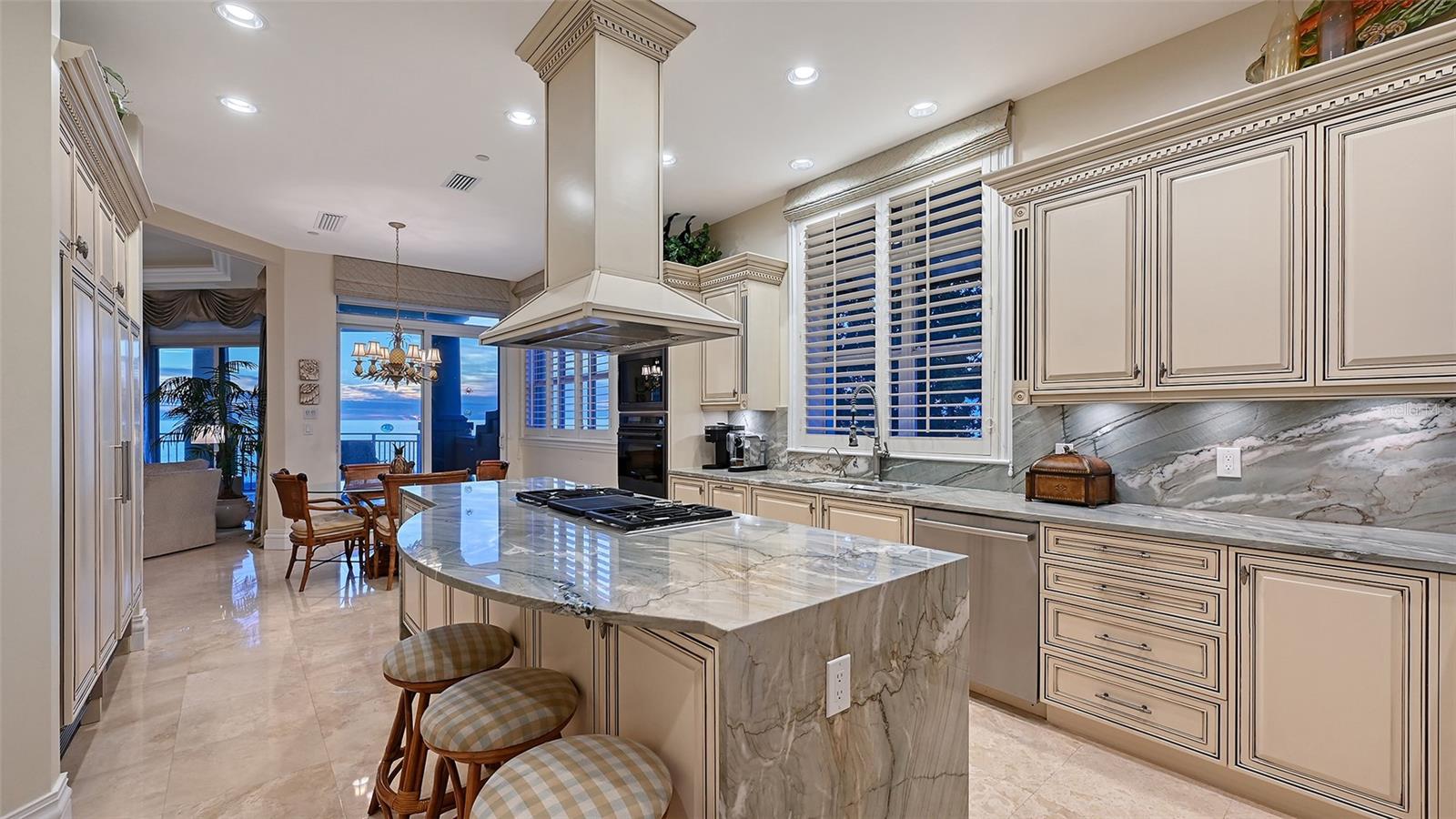 A4680618 Property Photo