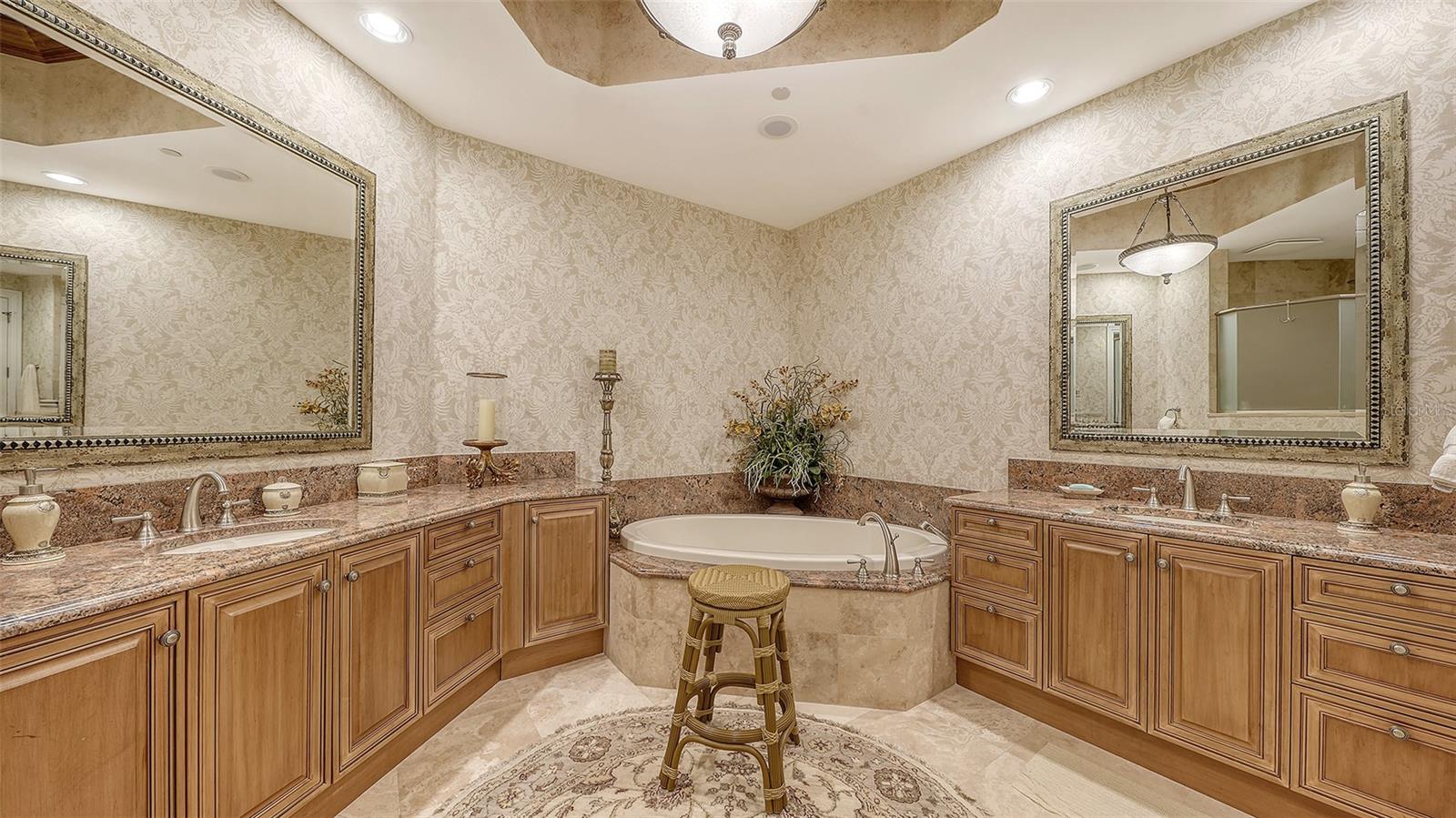 A4680618 Property Photo