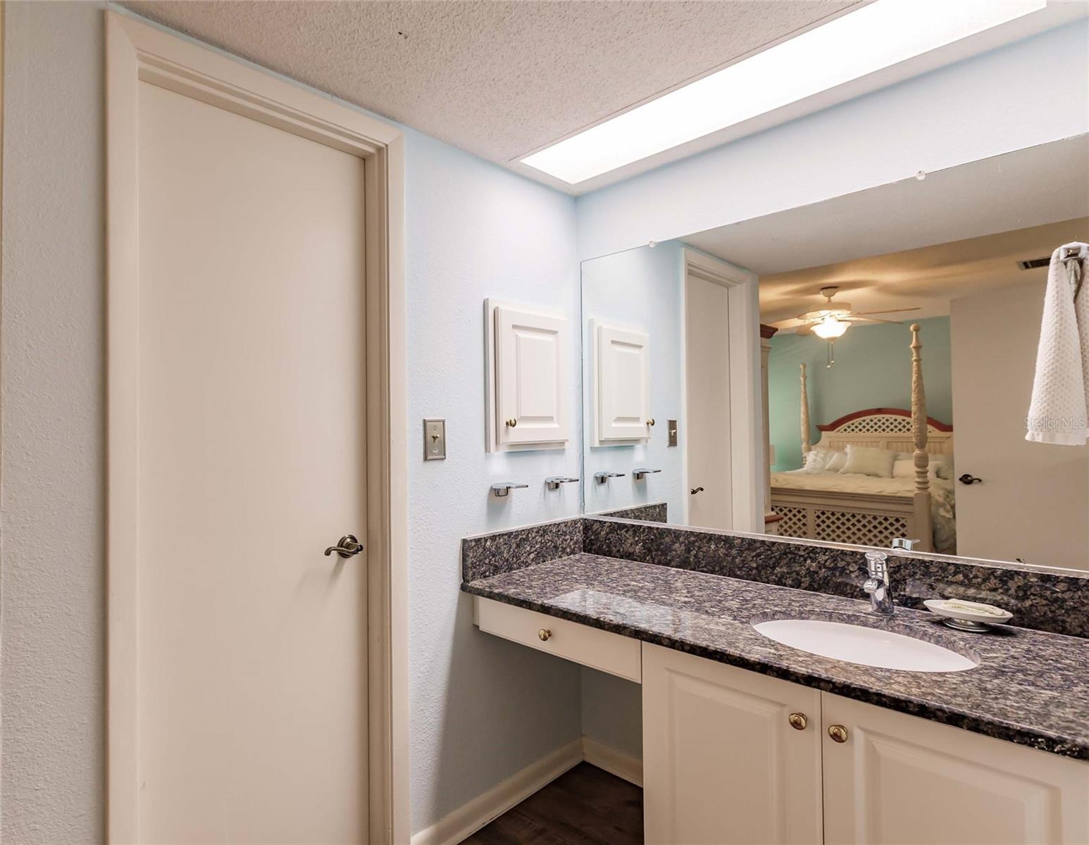 6061 E PEPPERTREE WAY #116, SARASOTA, FL, 34242