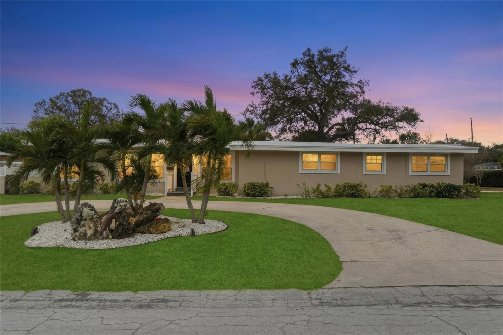 327 SUNNY LN, BELLEAIR, FL, 33756