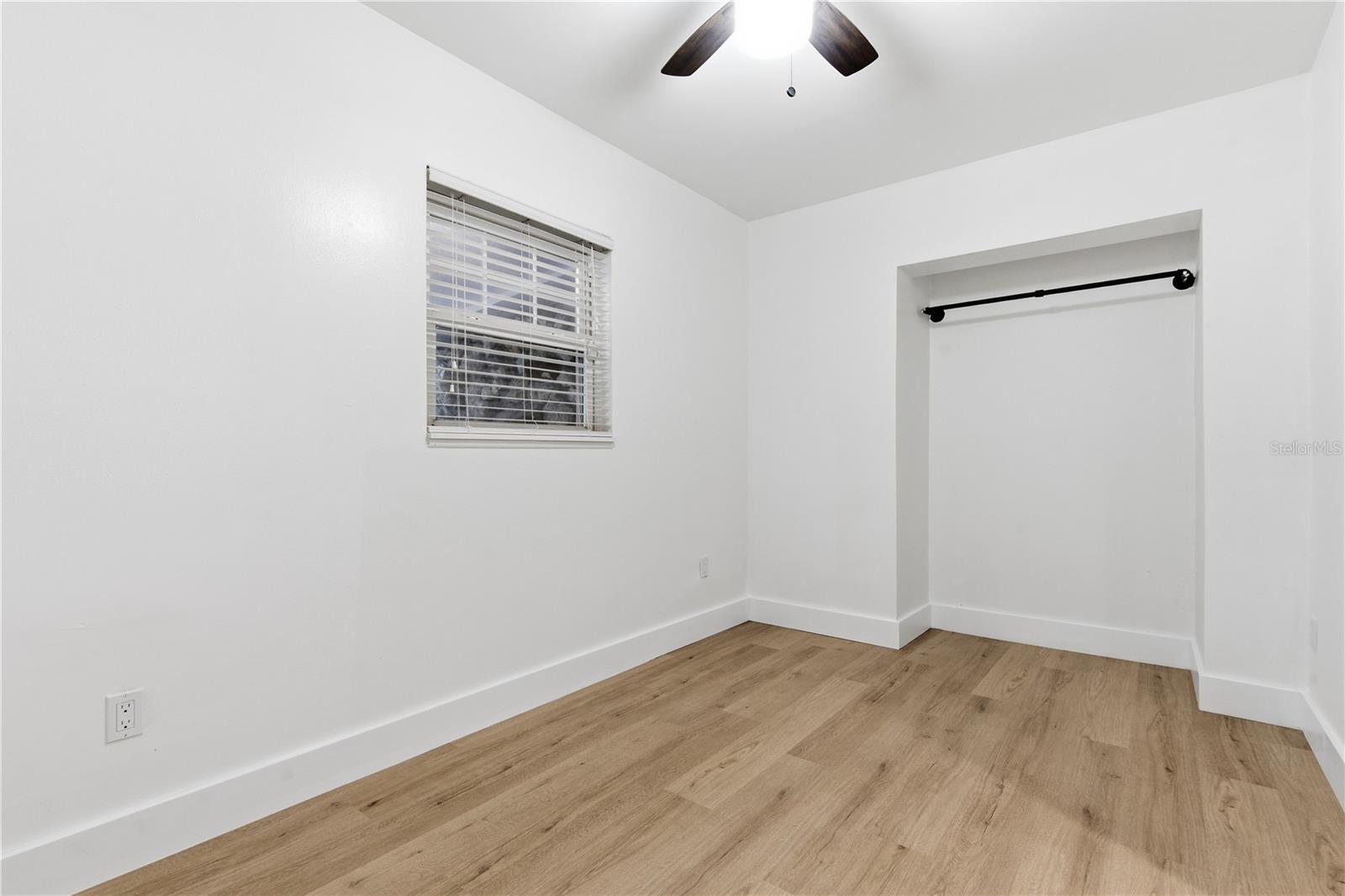 327 SUNNY LN, BELLEAIR, FL, 33756