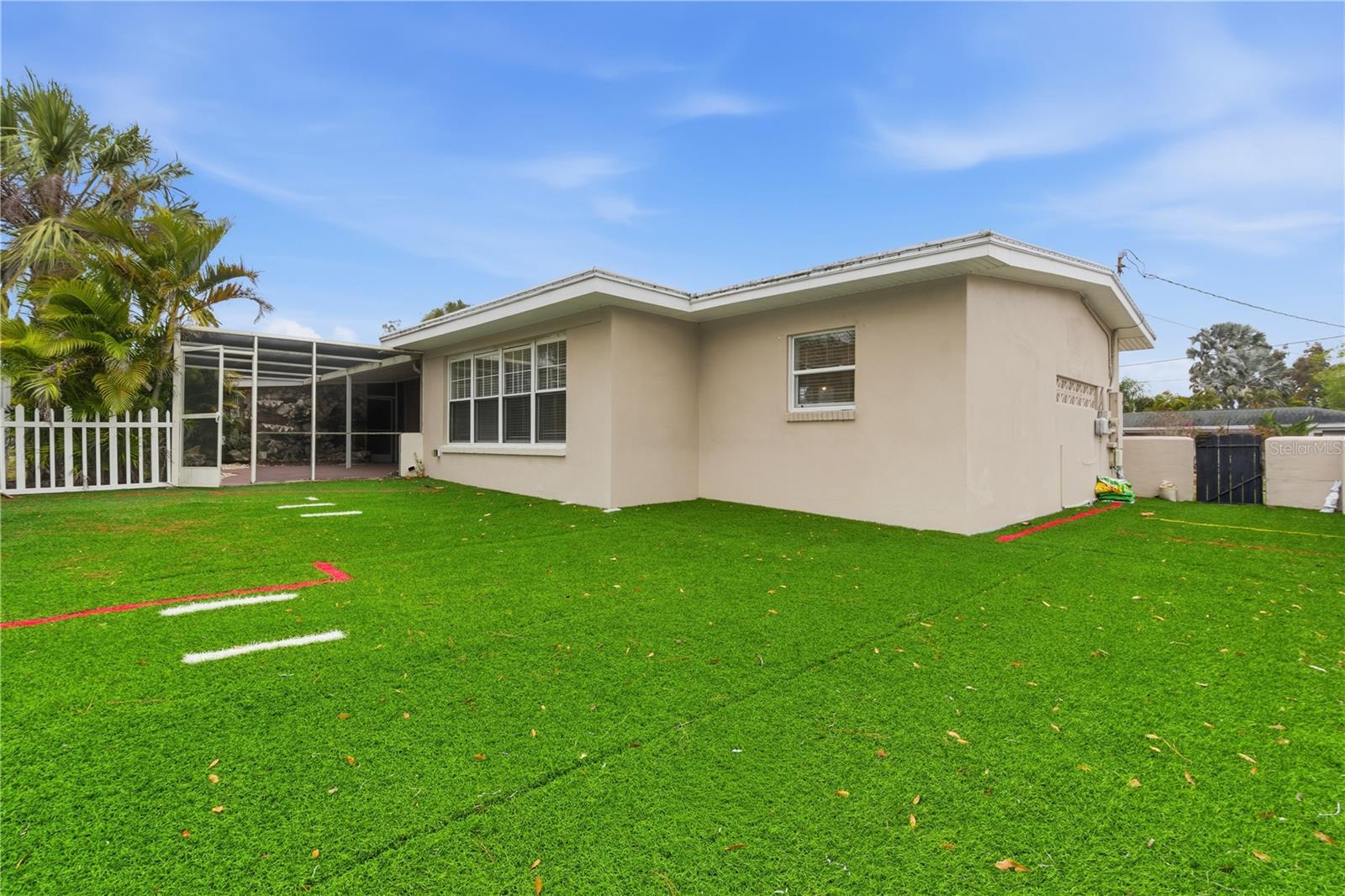 327 SUNNY LN, BELLEAIR, FL, 33756