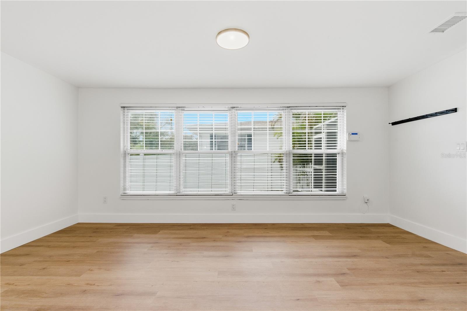 327 SUNNY LN, BELLEAIR, FL, 33756