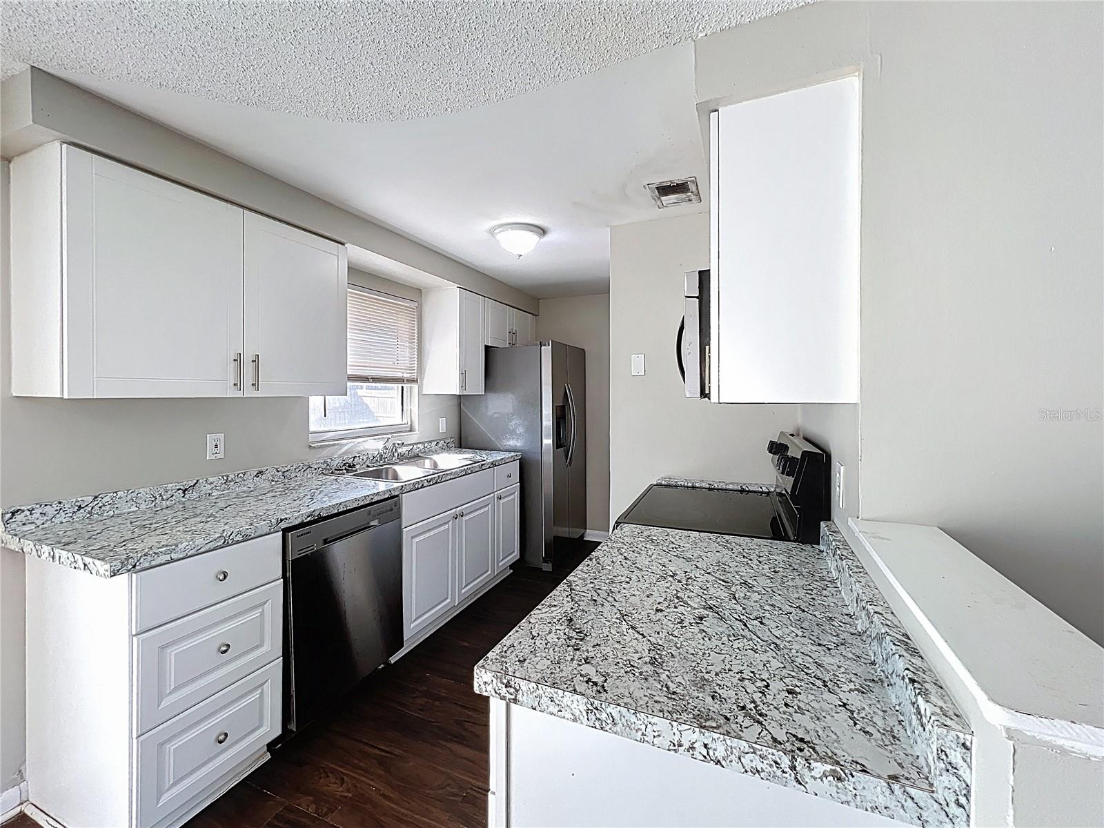 8508 WOODHURST DR, TAMPA, FL, 33615