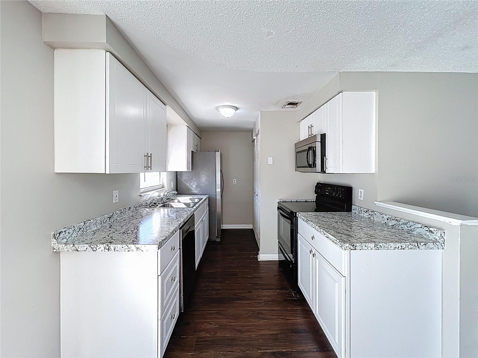 8508 WOODHURST DR, TAMPA, FL, 33615