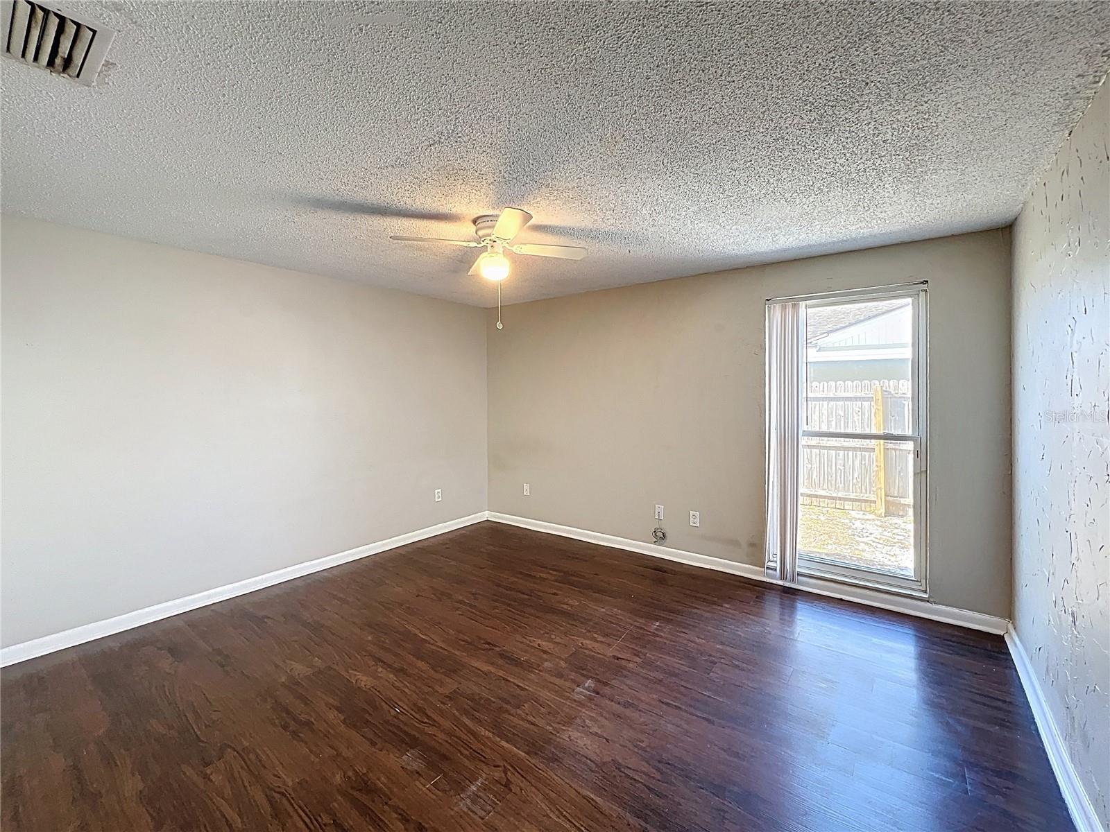 8508 WOODHURST DR, TAMPA, FL, 33615