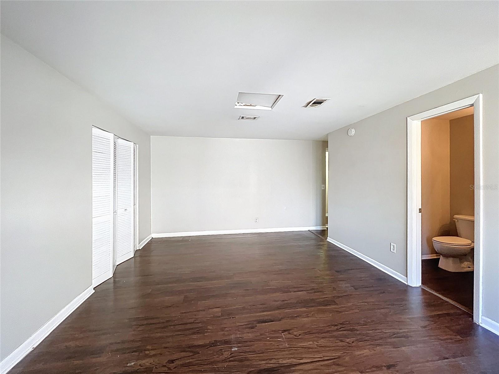 8508 WOODHURST DR, TAMPA, FL, 33615