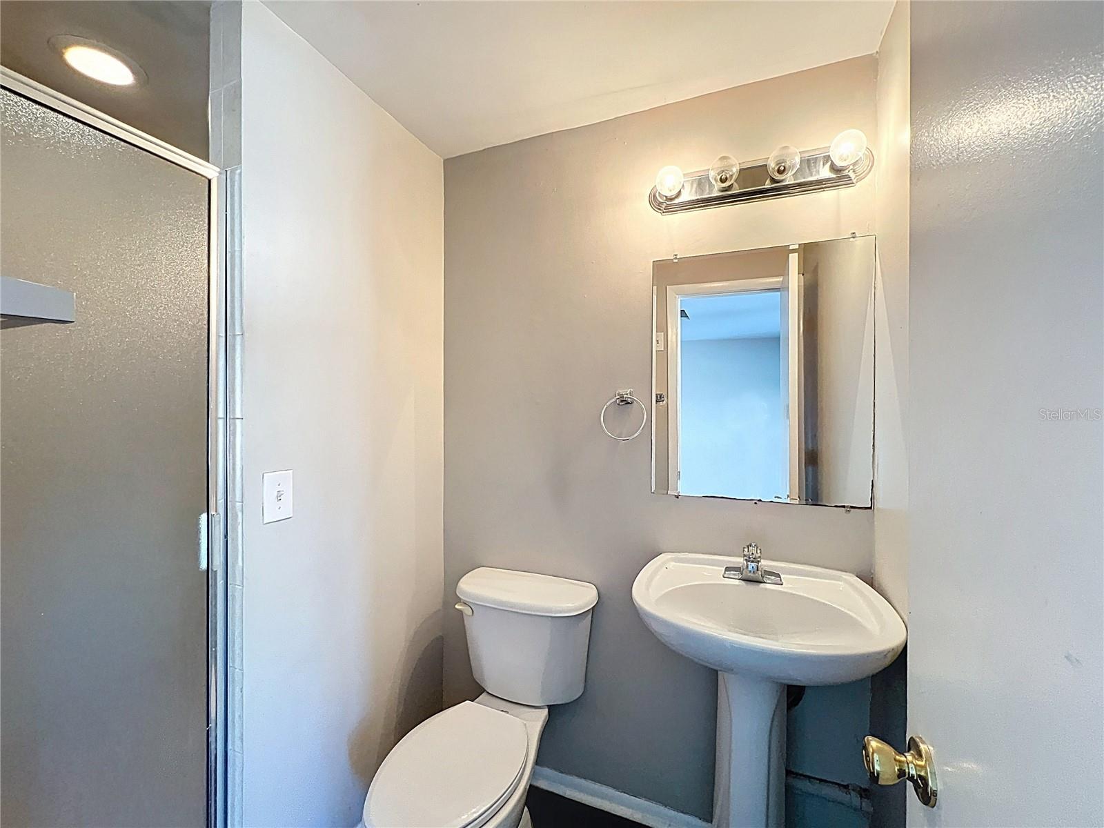 8508 WOODHURST DR, TAMPA, FL, 33615