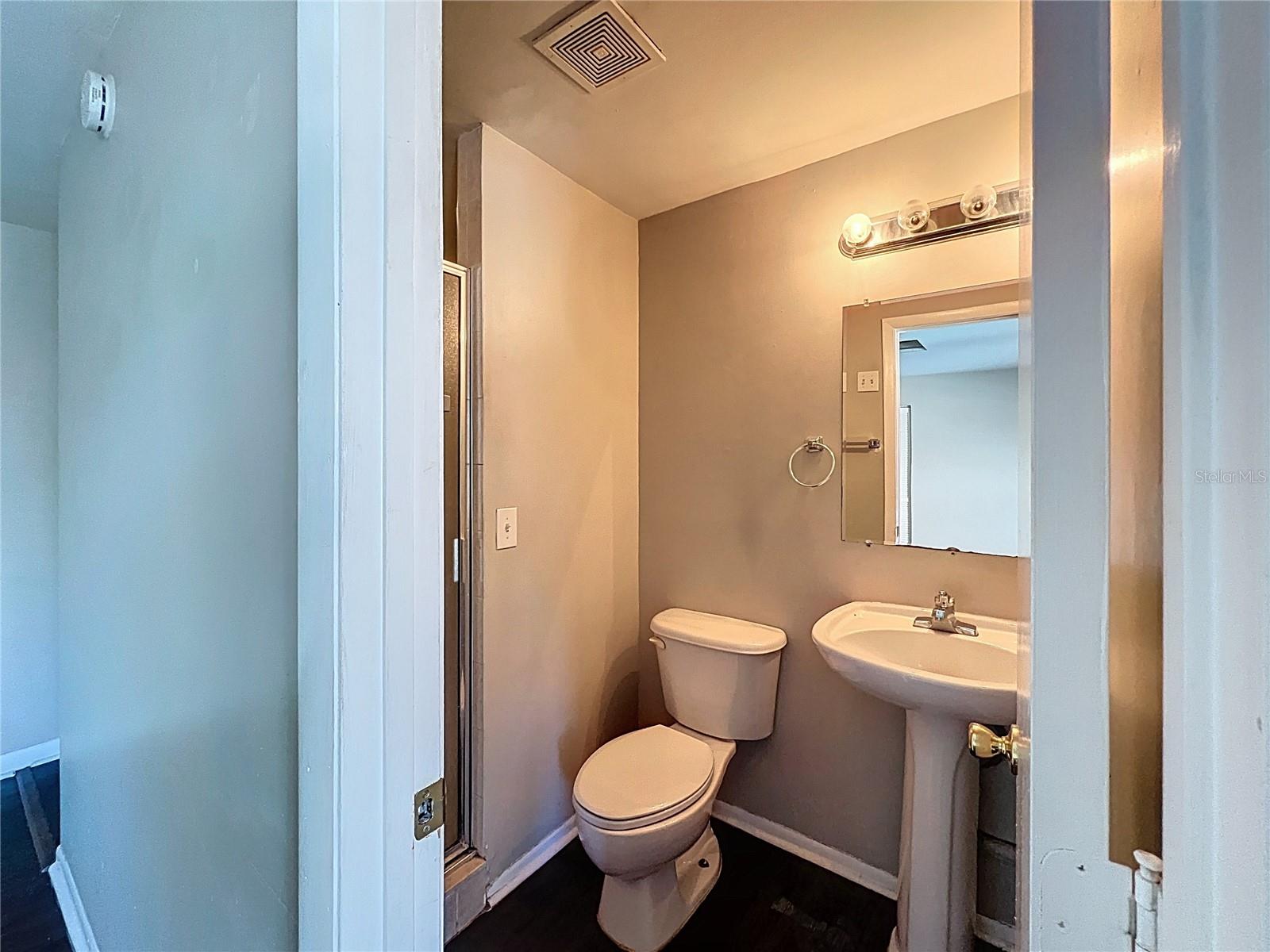 8508 WOODHURST DR, TAMPA, FL, 33615