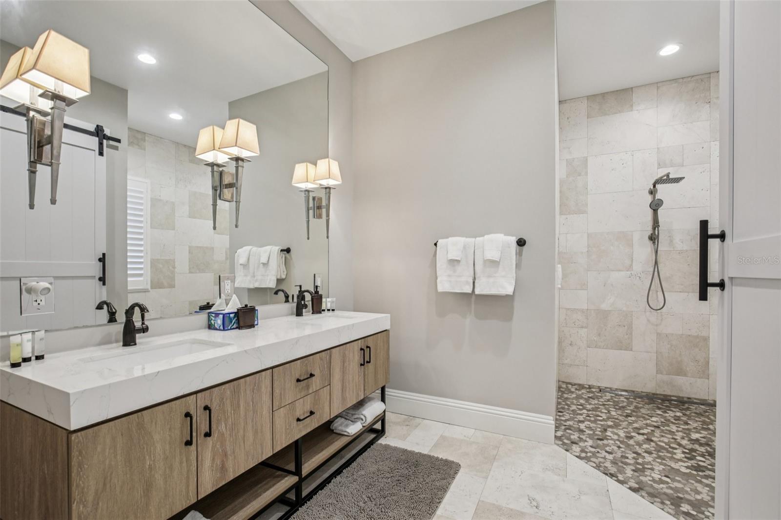 A4680622 Property Photo