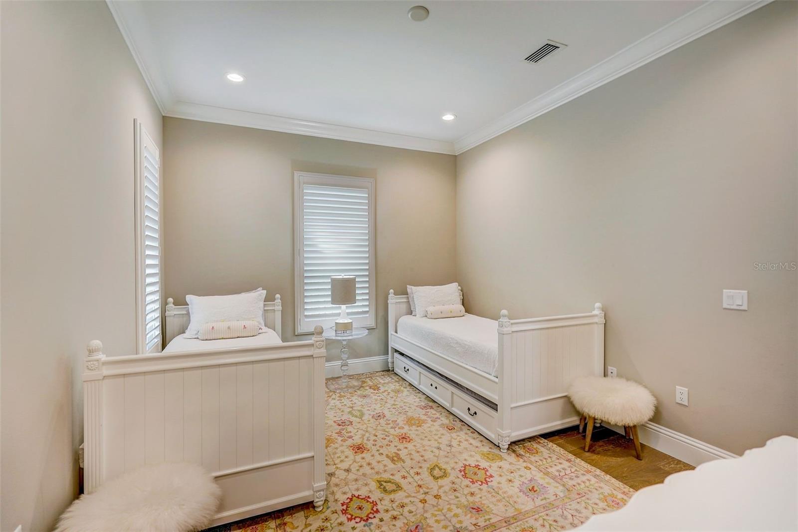 125 S BLVD OF PRESIDENTS, SARASOTA, FL, 34236