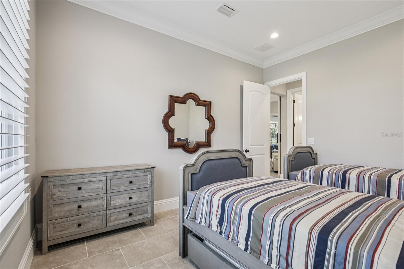 A4680622 Property Photo